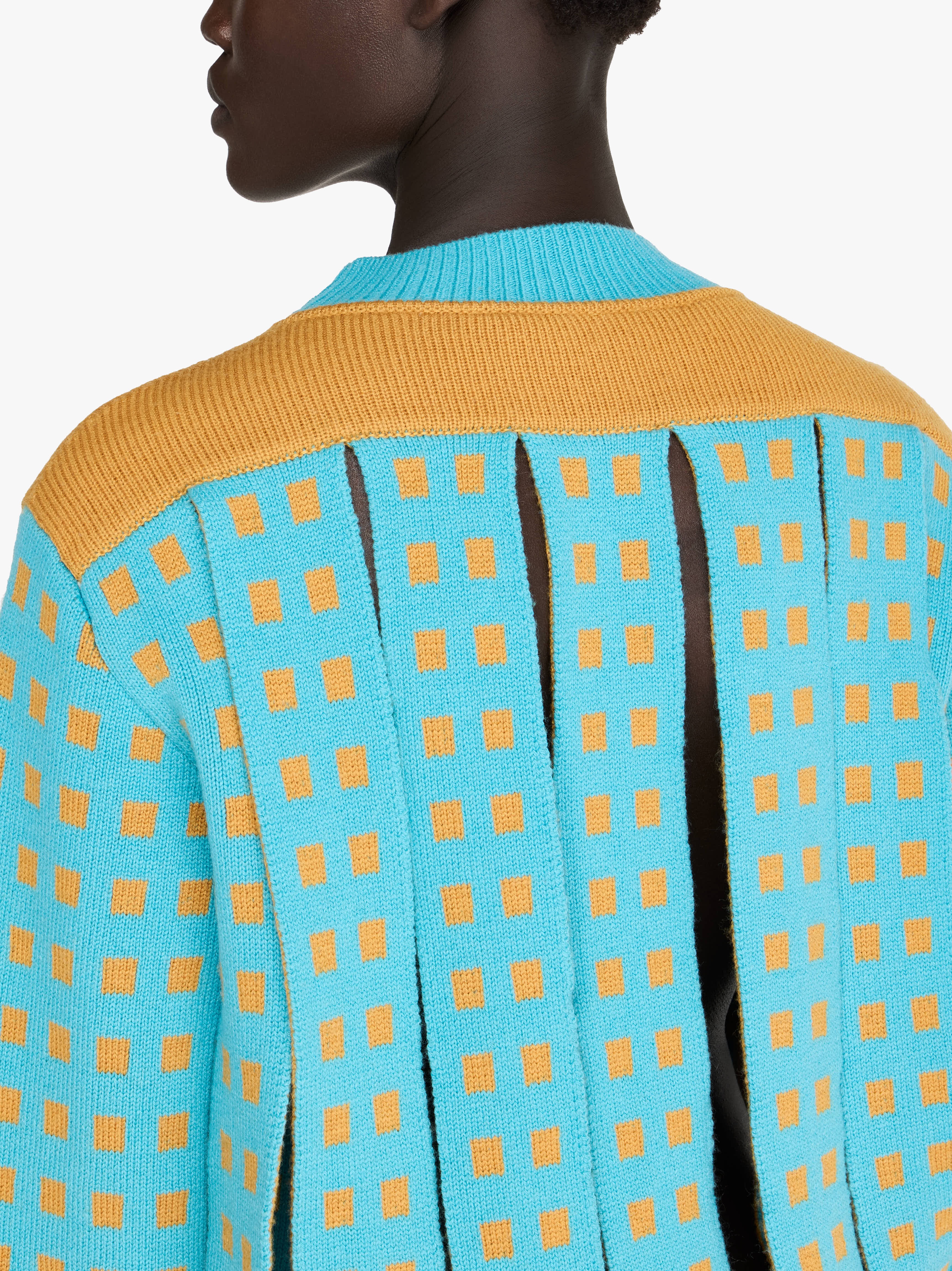 JACQUARD PANEL SLIT SWEATER - 4