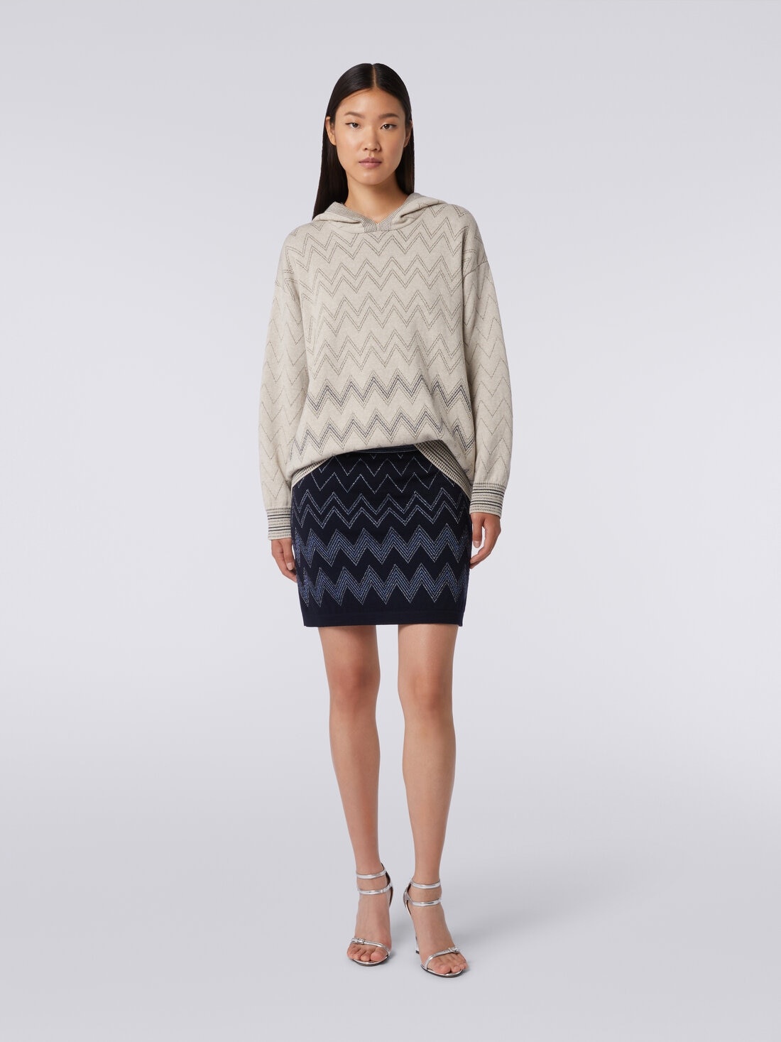 Wool and viscose miniskirt with zigzag pattern and lurex - 2