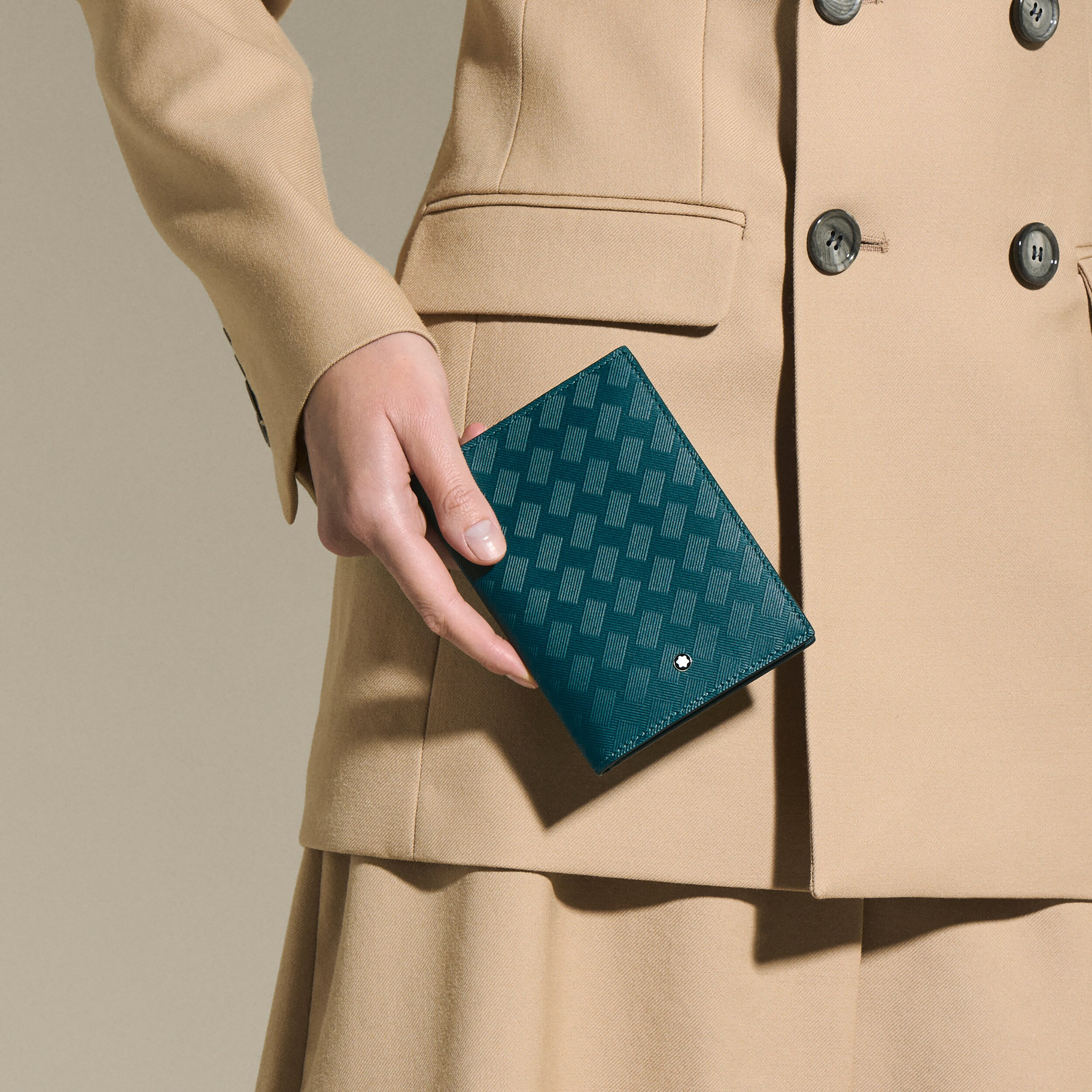 EXTREME 3.0 PASSPORT HOLDER - 9