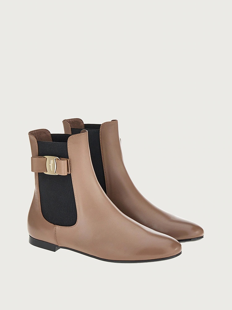 CHELSEA BOOT WITH VARA BOW - 2