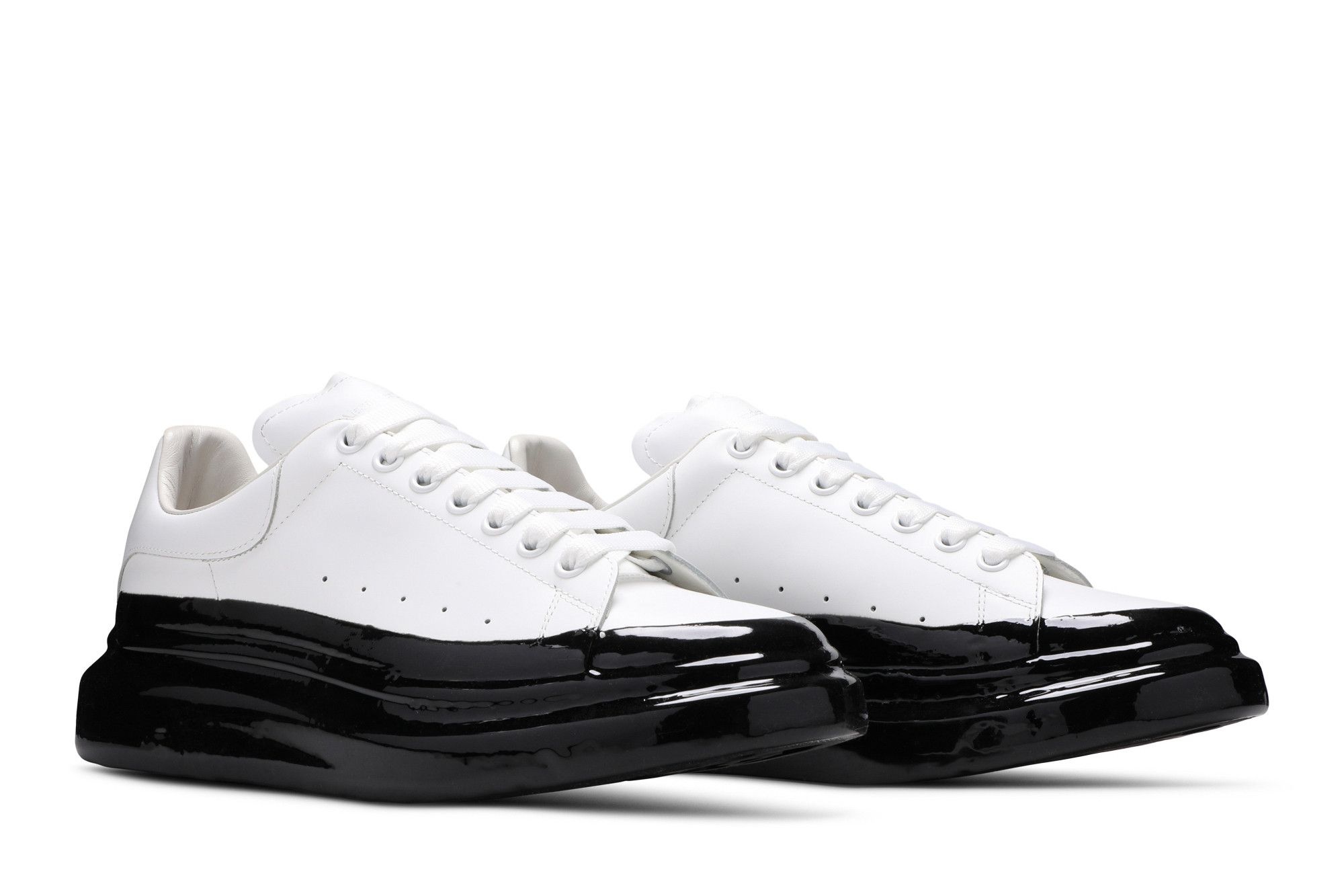 Alexander McQueen Oversized Sneaker 'Paint Dipped - White Black' - 8