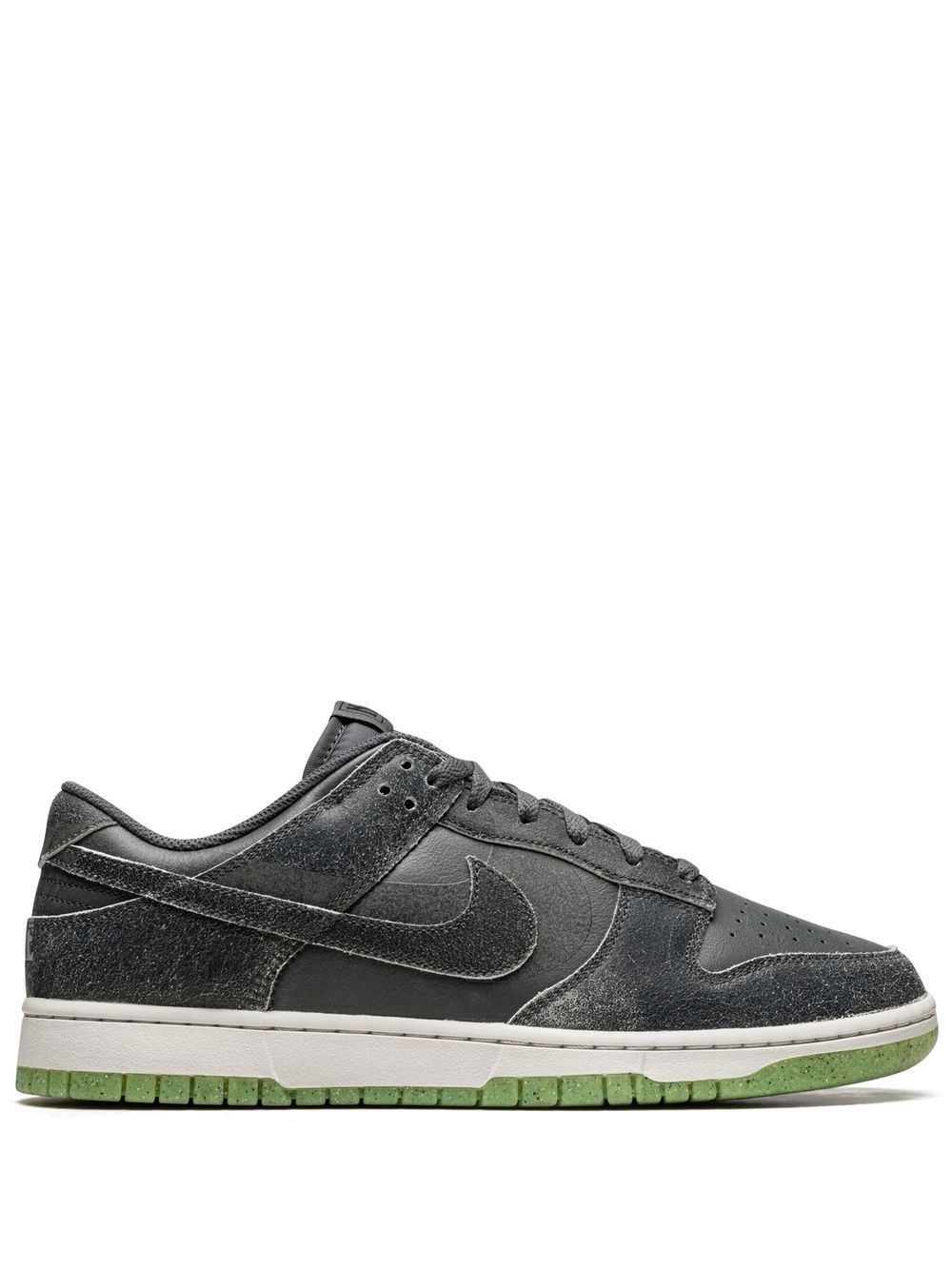 Dunk Low Retro PRM "Halloween 2022" sneakers - 1