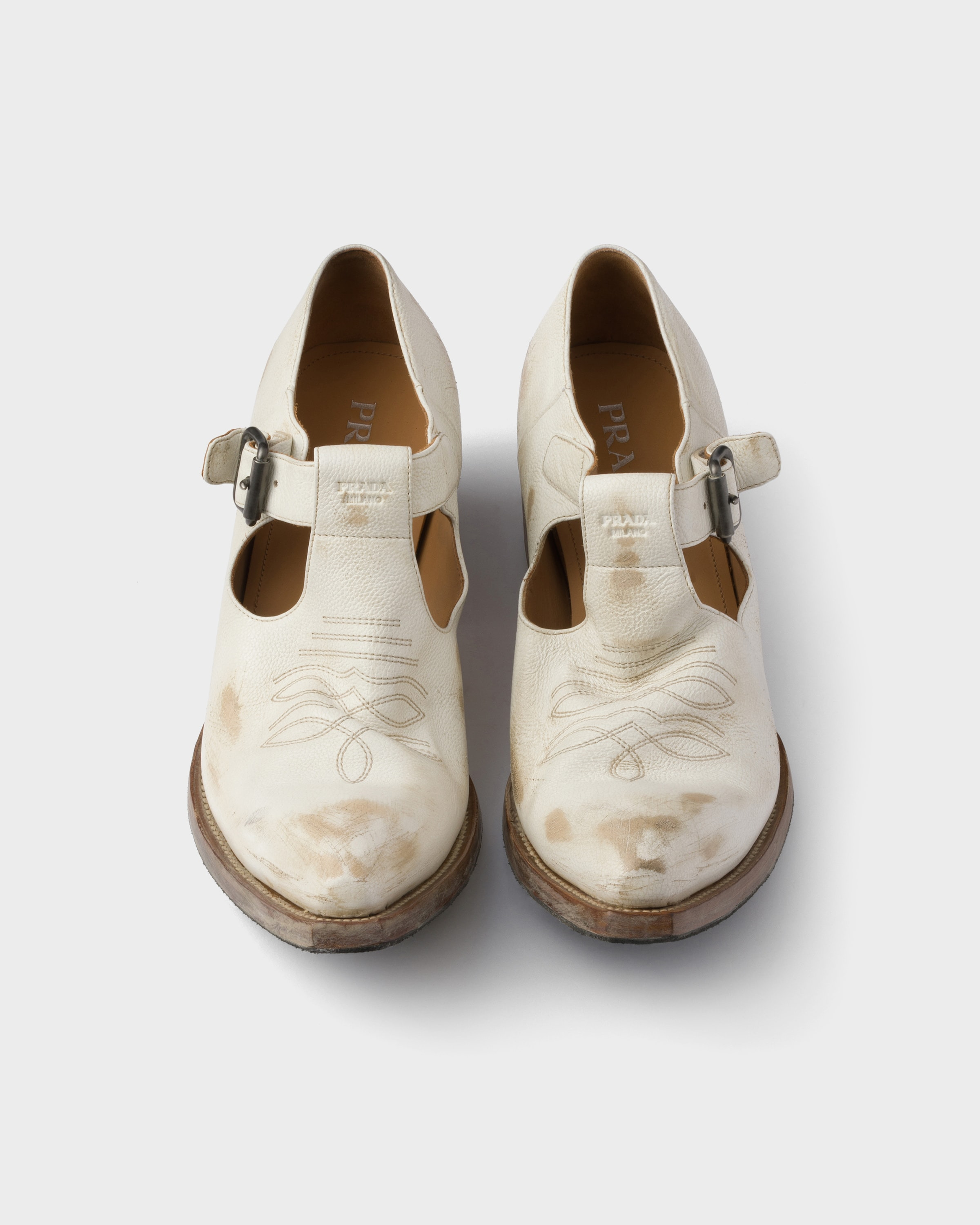 Antiqued leather shoes with buckle - 4