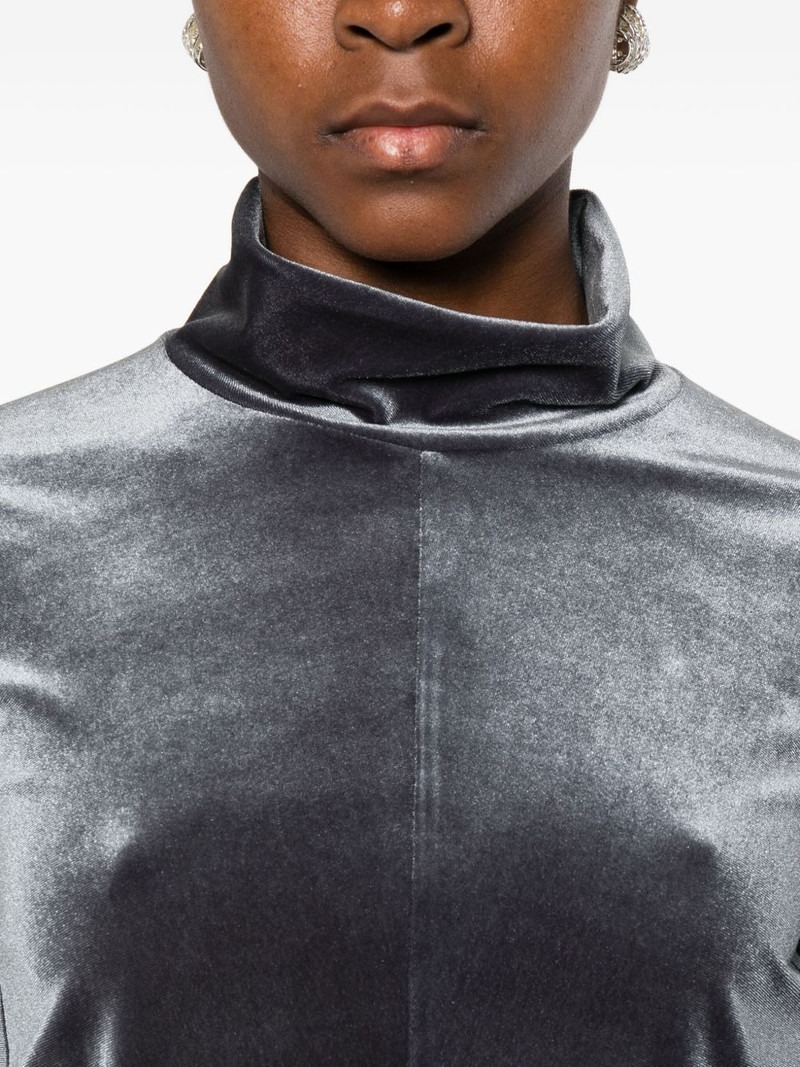 roll-neck velvet T-shirt 5