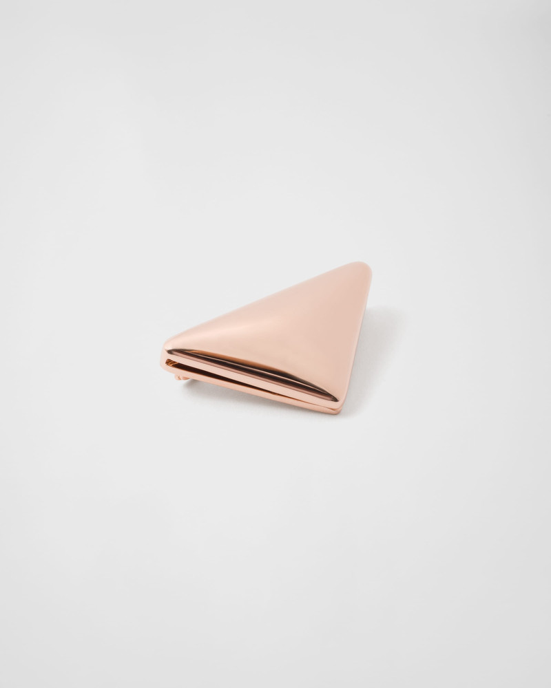 Eternal Gold small triangle brooch in pink gold 4