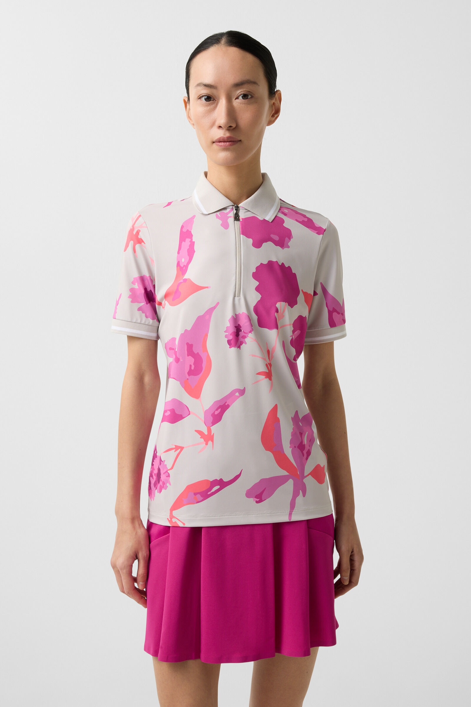 Calista functional short-sleeved top in Sand/Pink - 2