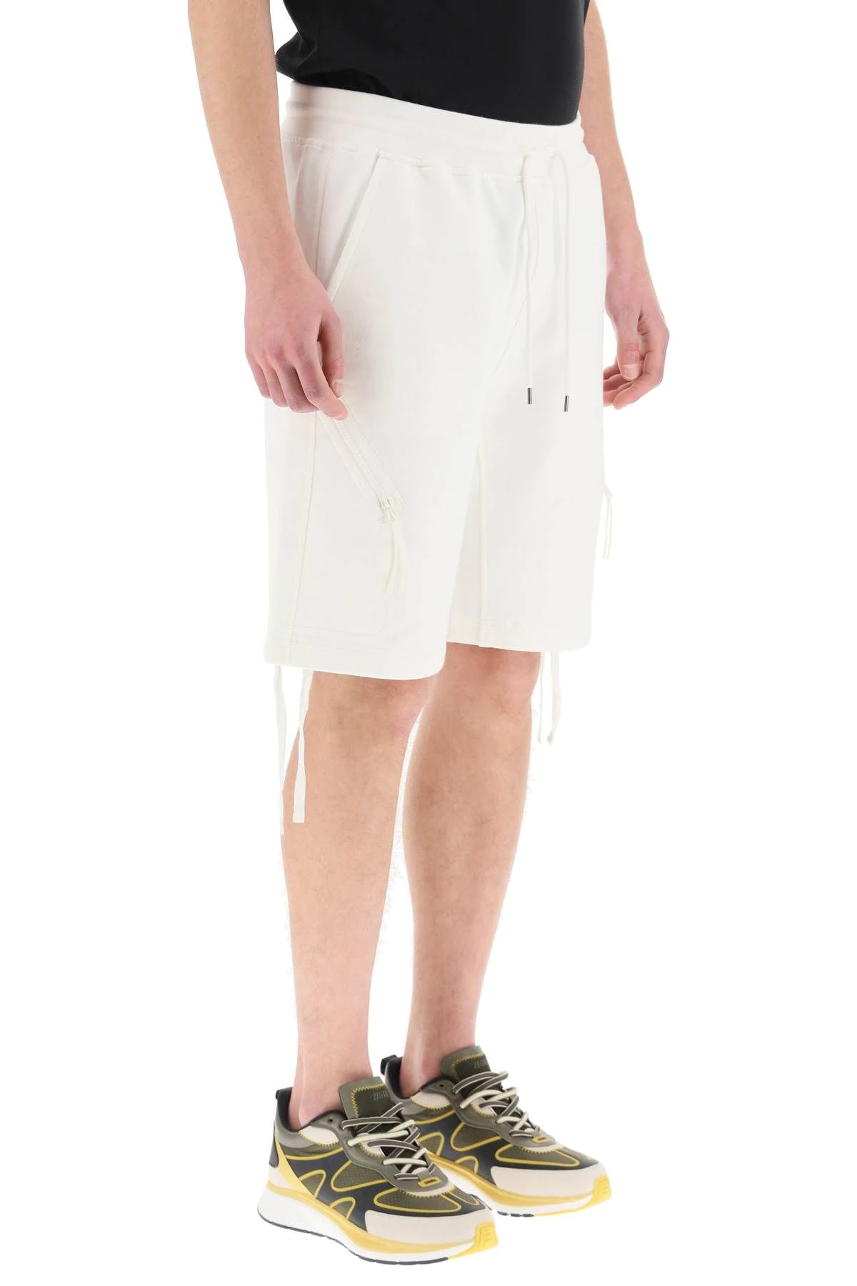 DIAGONAL RAISED FLEECE SHORTS - 3