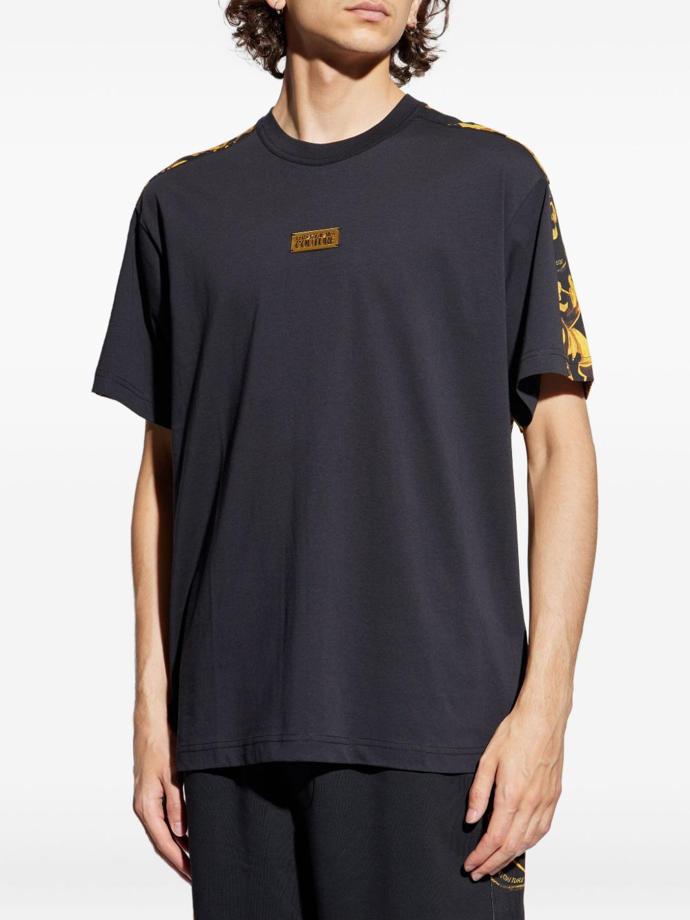 baroque-print logo-plaque t-shirt - 3