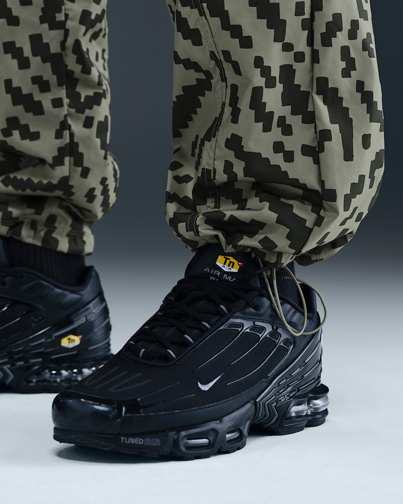 Nike Air Men's Woven Cargo Pants 6
