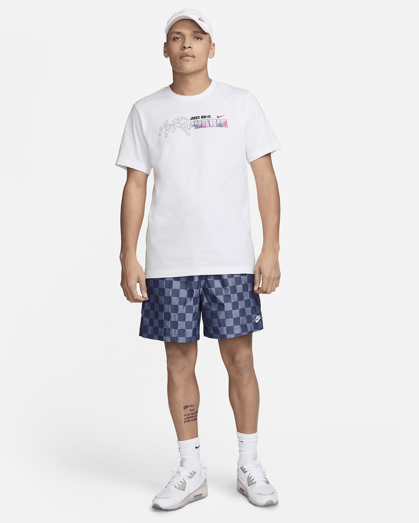 Nike Sportswear Men's T-Shirt - 5