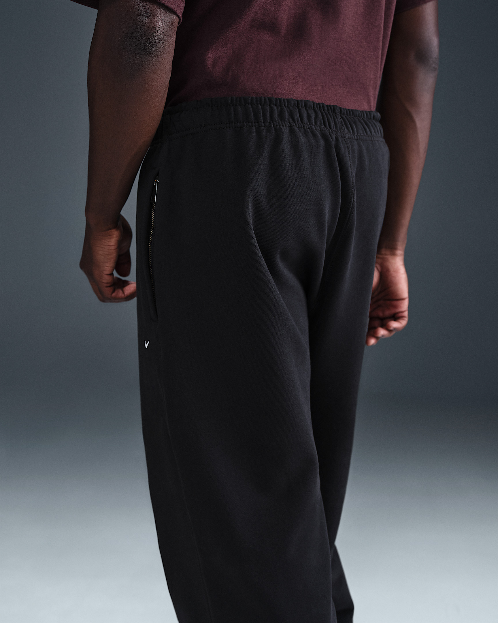Nike Solo Swoosh Men's Cuffed Fleece Pants - 3