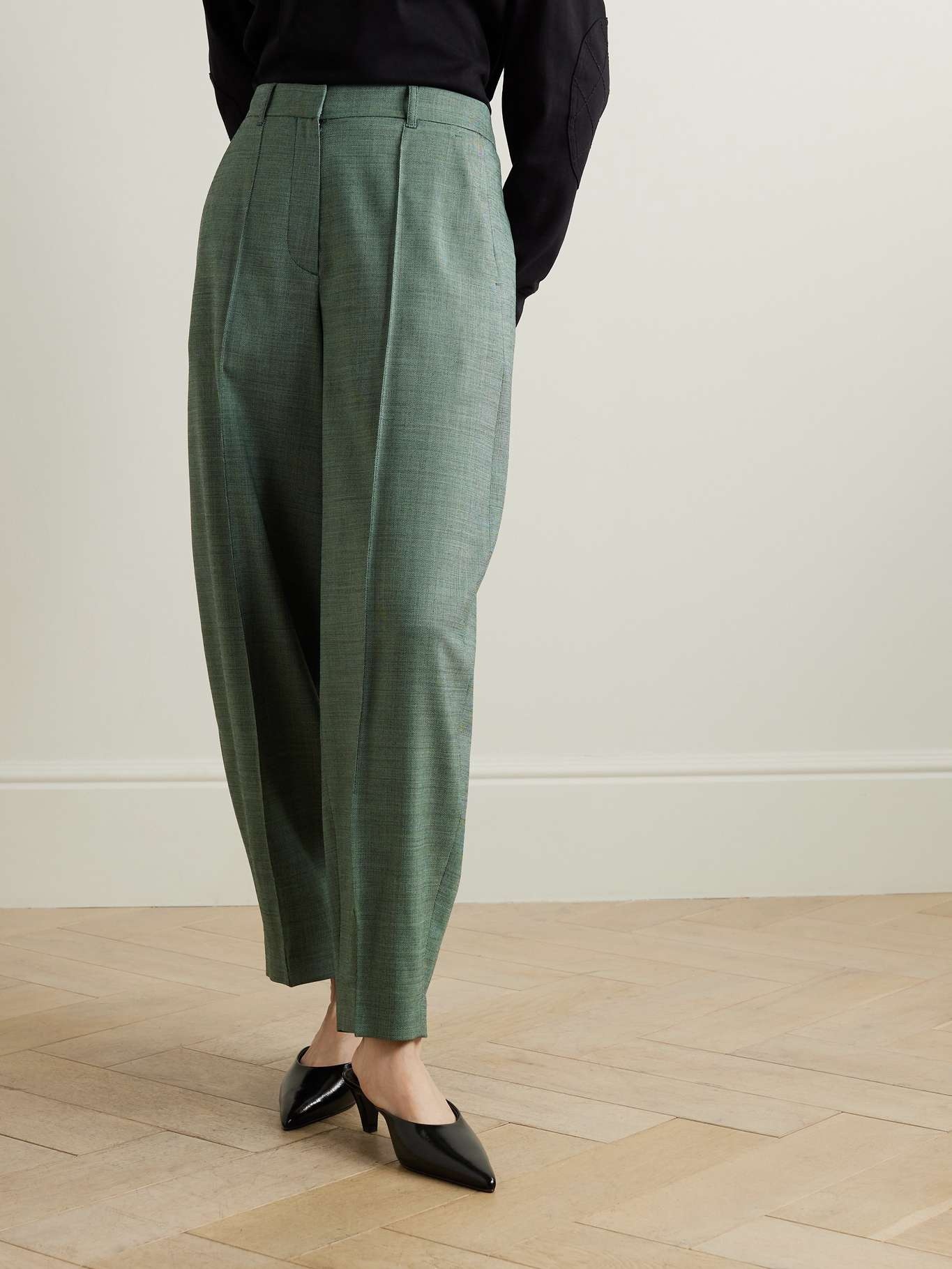 Pleated wool-blend tapered pants - 3