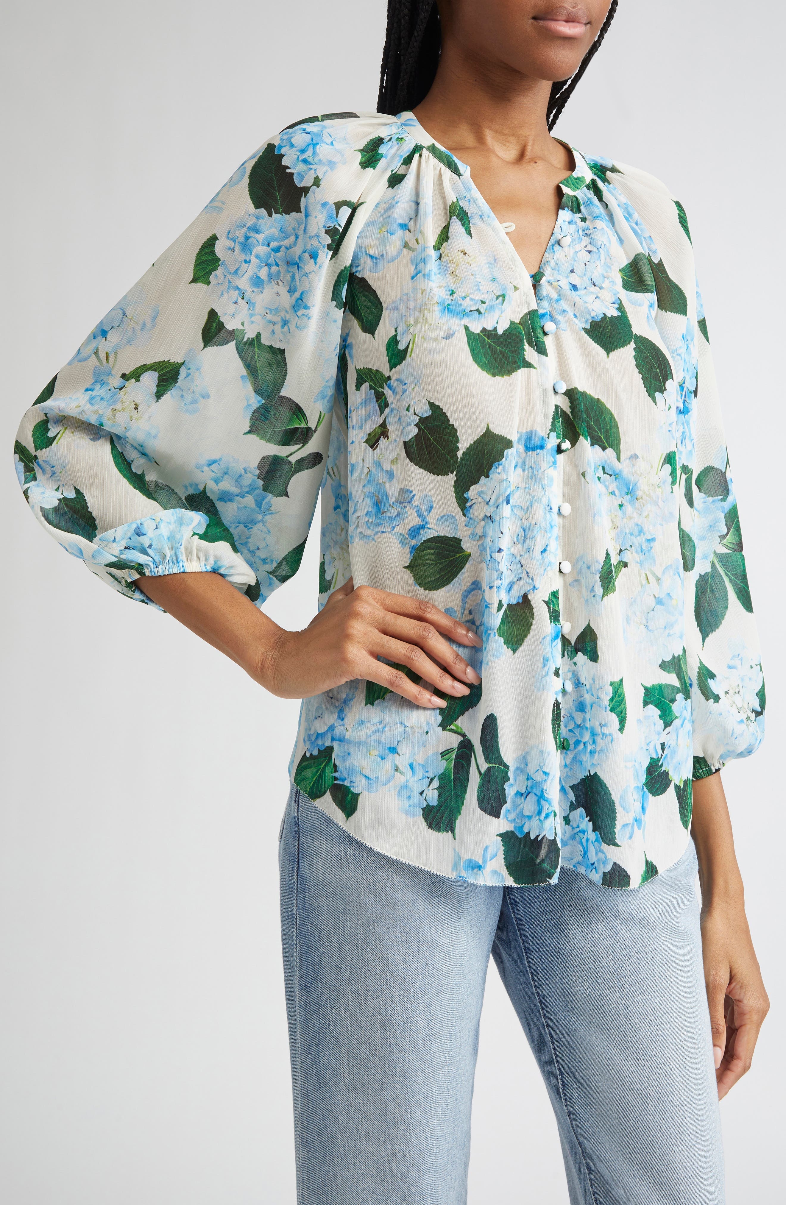 L'AGENCE Teagan Floral Puff Sleeve Top in Ivory/Light Blue Hydrangea at Nordstrom - 5