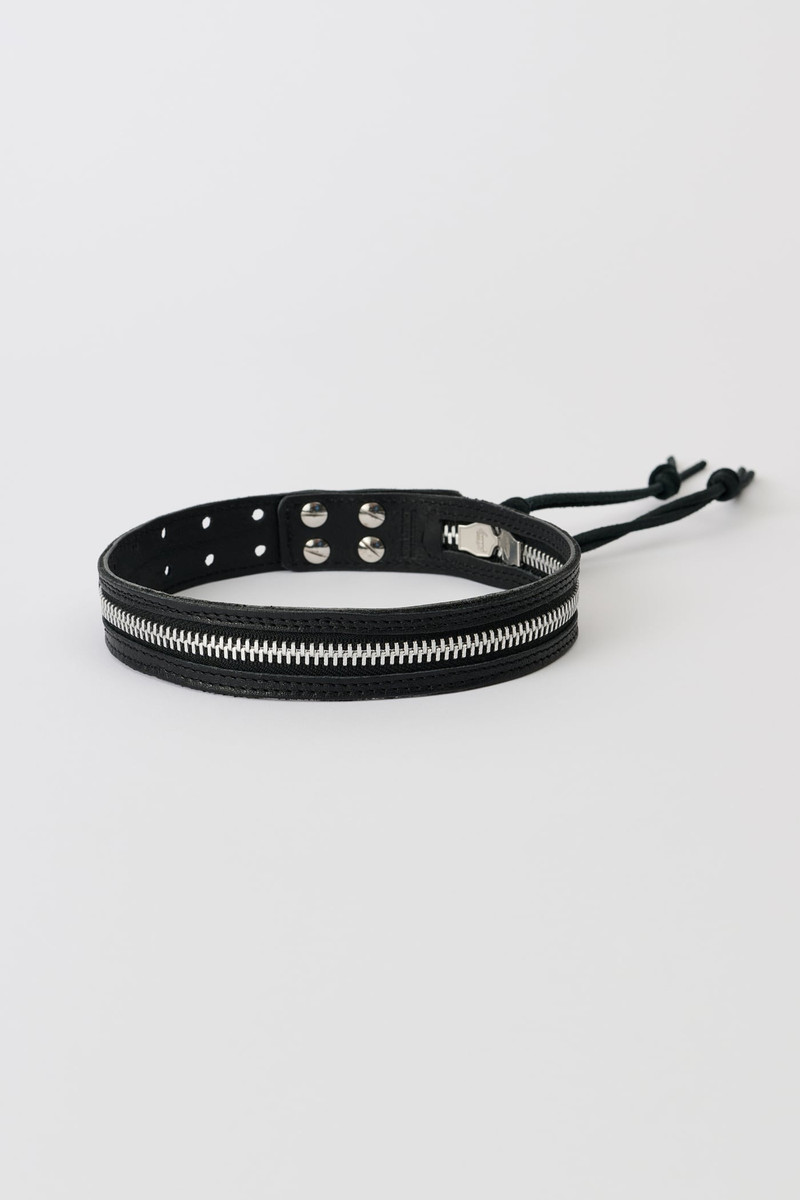 Zipped Choker Malleable Black Bull Hide 1