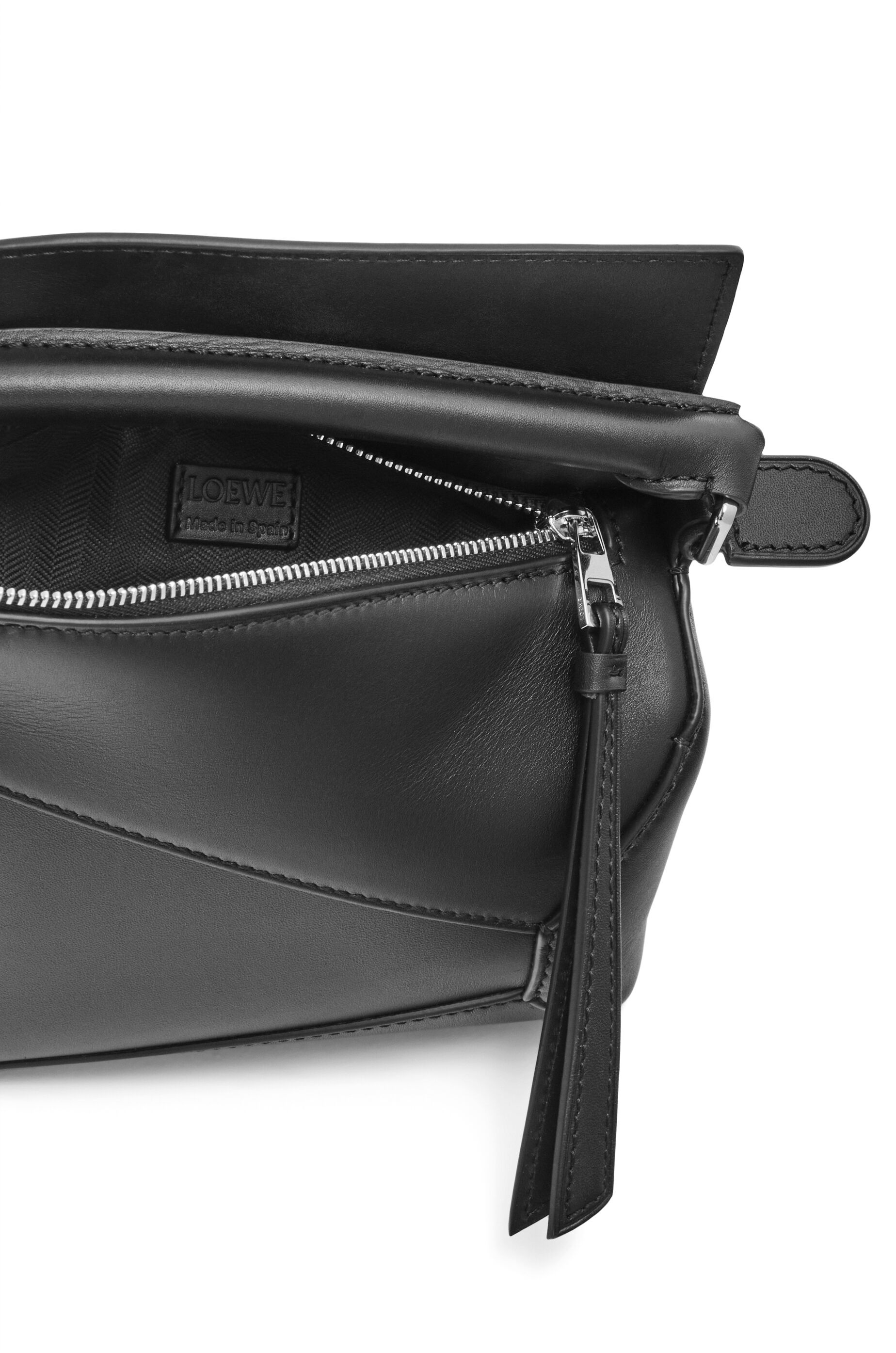 LOEWE Puzzle Bag in Satin Calfskin Small Black in Calfskin Leather