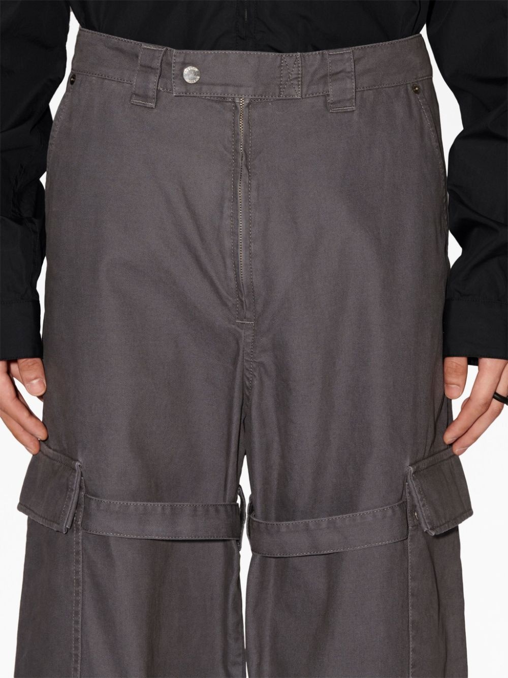 belted-leg cargo trousers - 7