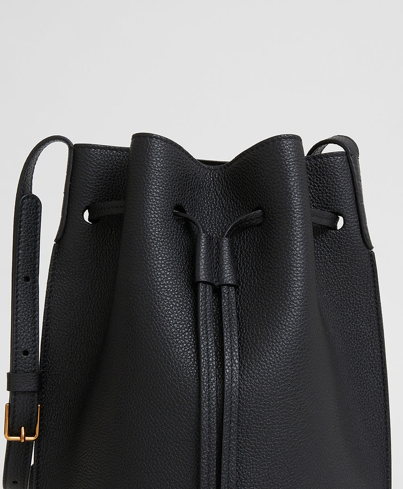 CHAMPAGNE BUCKET BAG 4