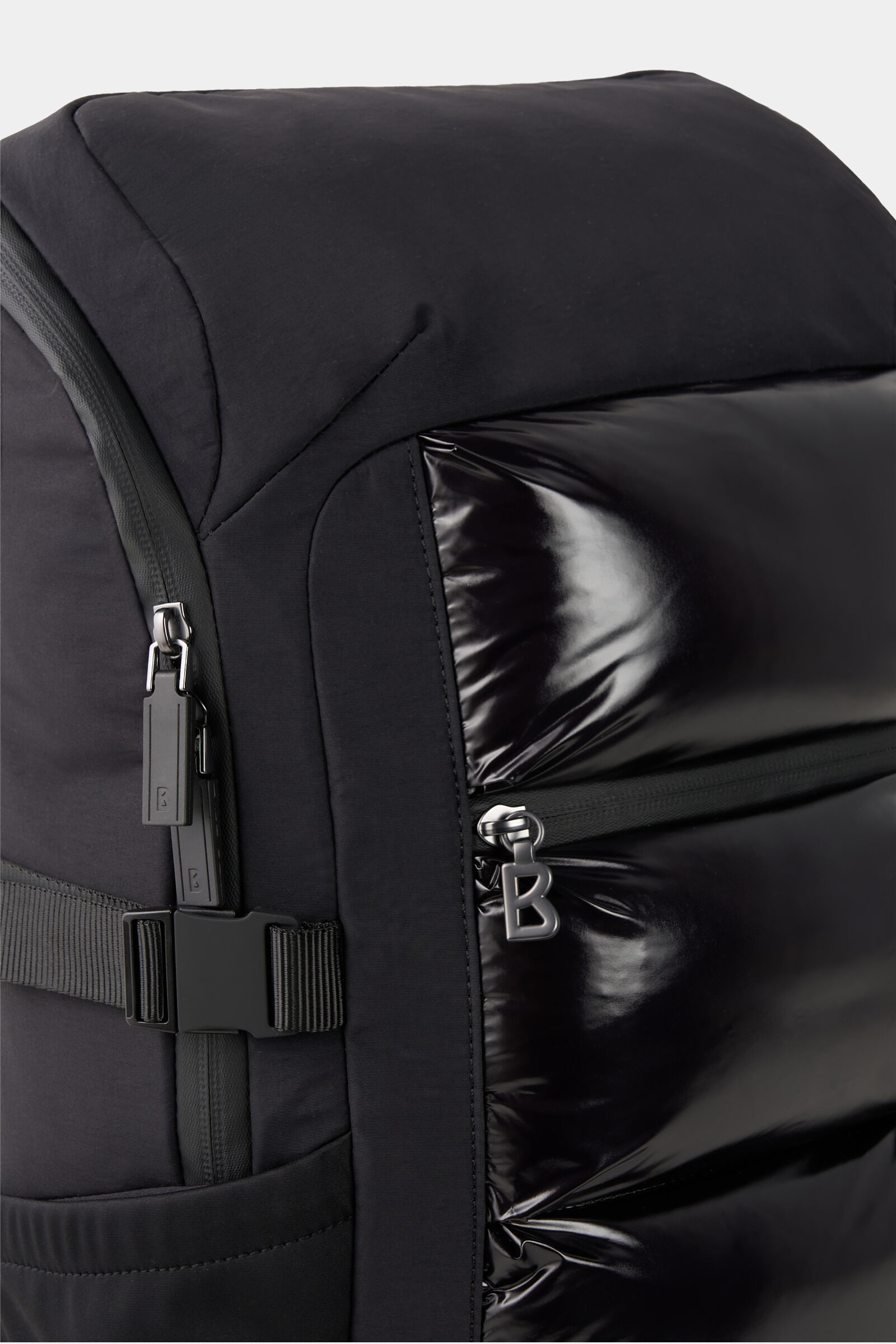 007 Lennard Backpack in Black - 5