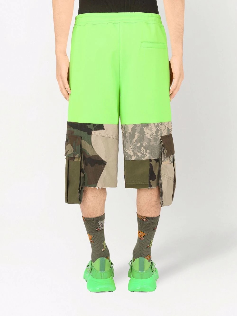 camouflage-print cargo shorts - 4