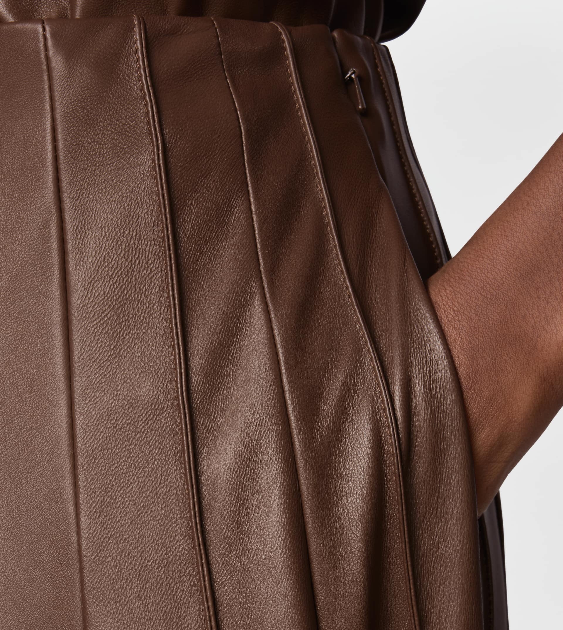 SKIRT IN PLEATED EFFECT LEATHER - BROWN - 5