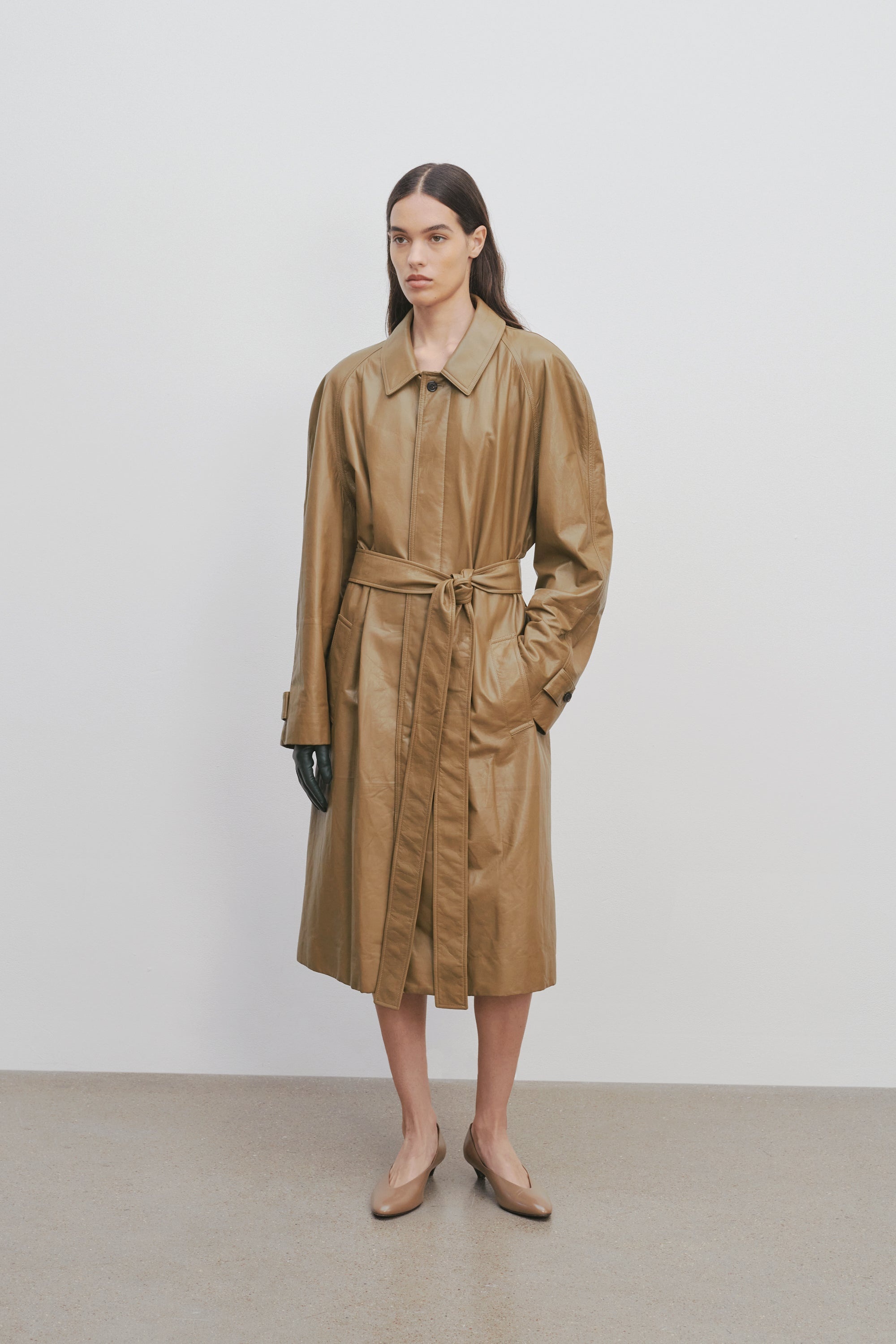 Devitt Coat in Leather - 5