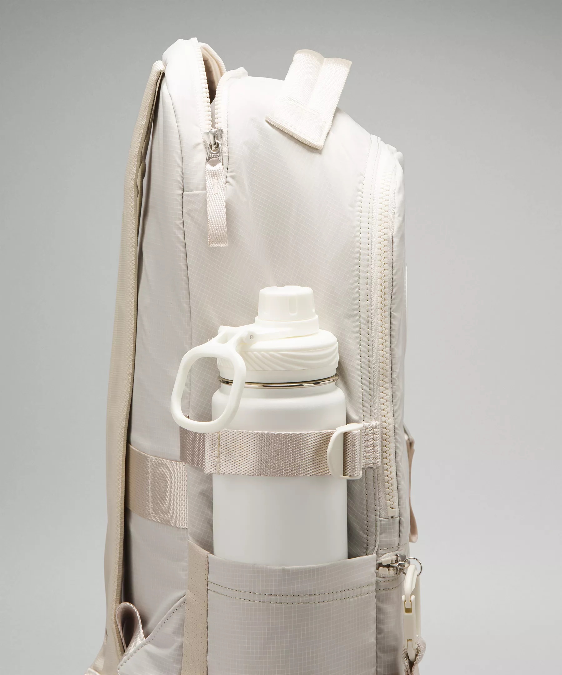 New Crew Backpack 22L *Logo - 4