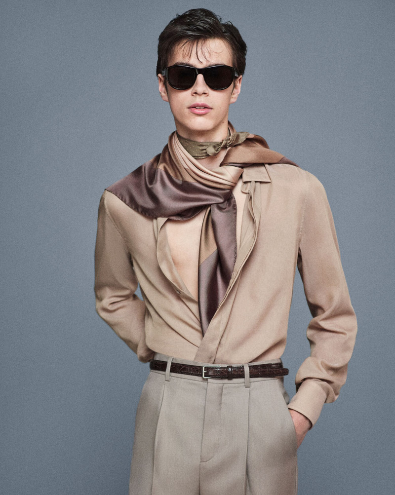 SAINT LAURENT SQUARE SCARF IN SQUARE SILK TWILL outlook