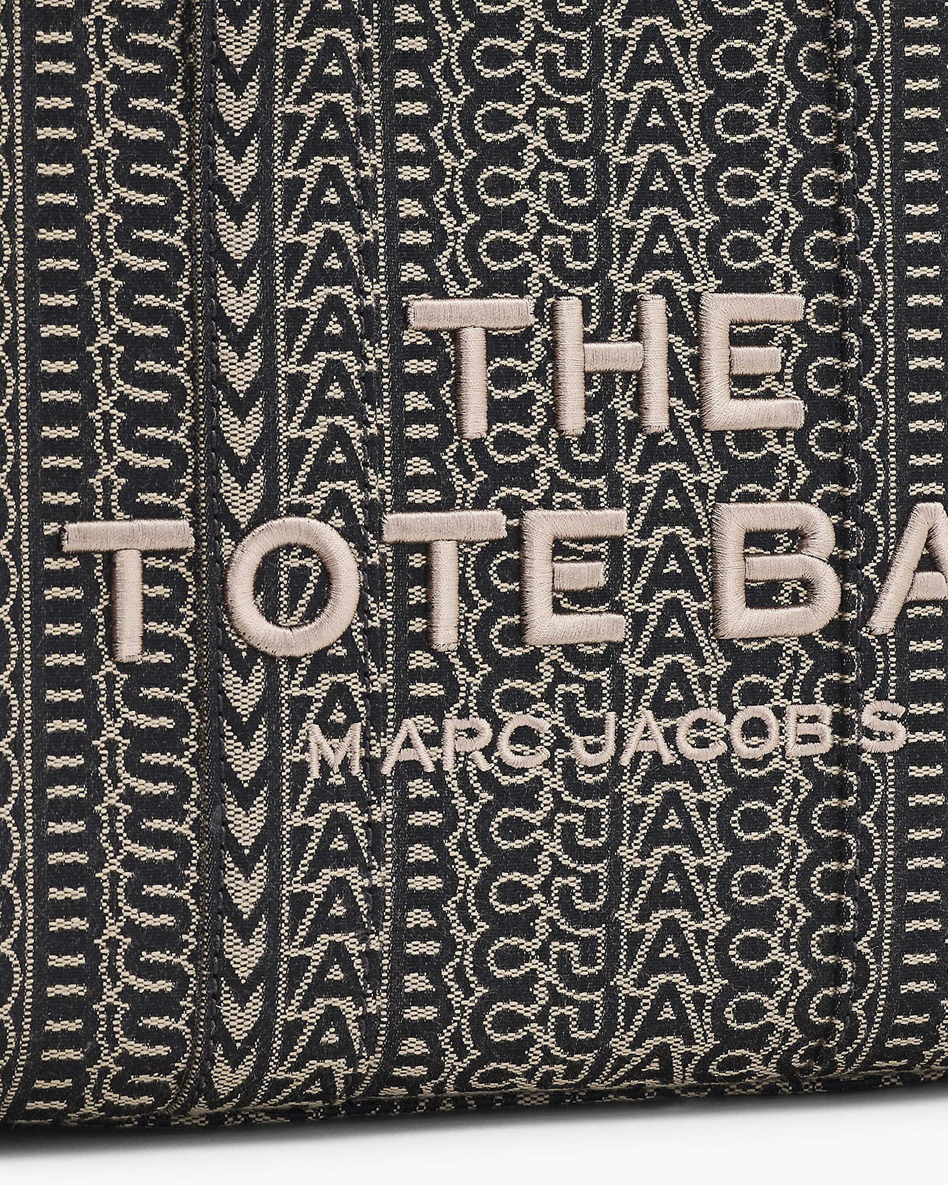 THE MONOGRAM JACQUARD SMALL TOTE BAG - 5