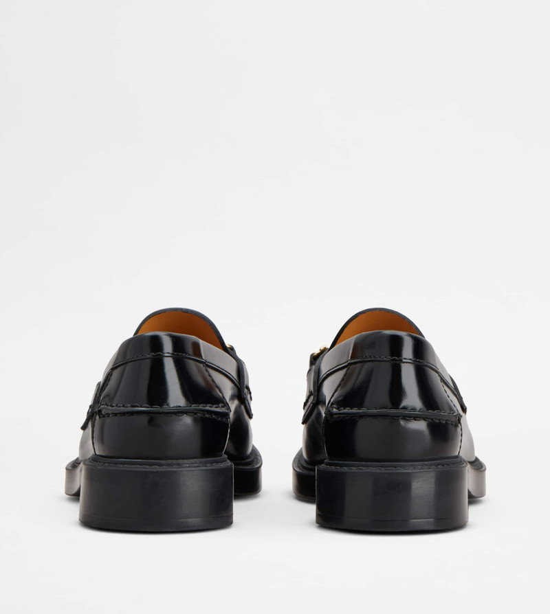 Tod's LOAFERS IN LEATHER - BLACK outlook