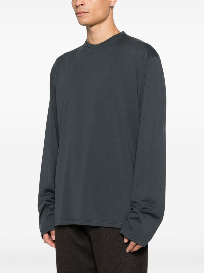 long-sleeve round-neck T-shirt 3