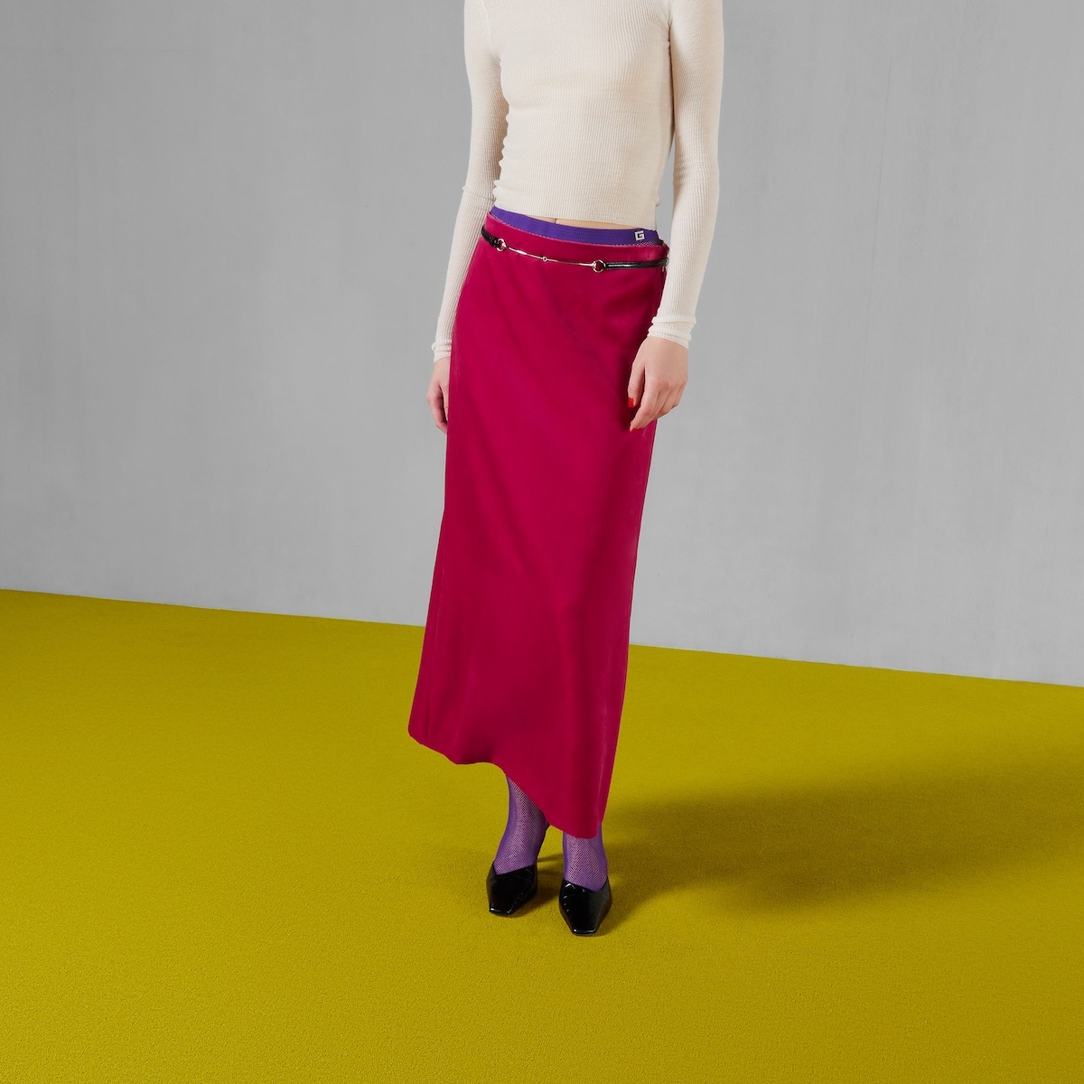 Velvet skirt with Horsebit belt - 6
