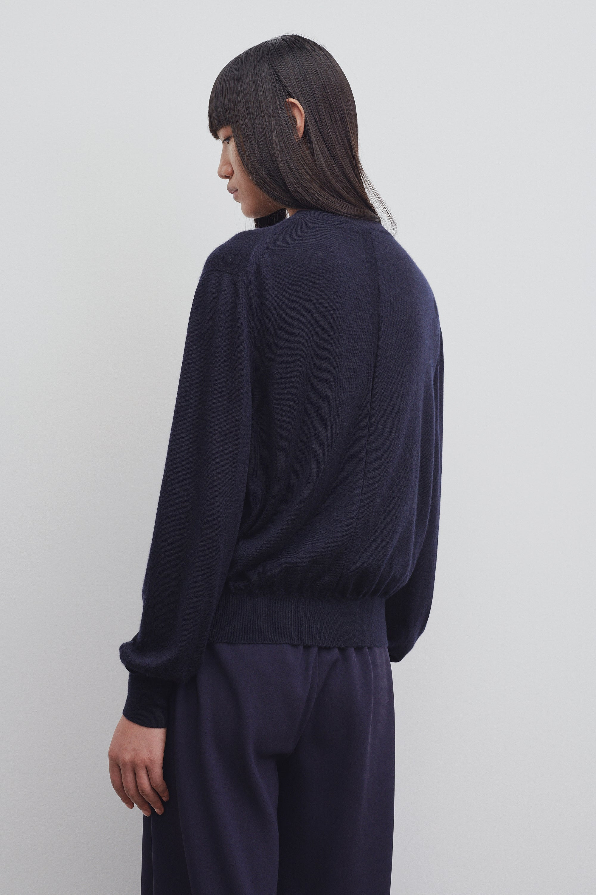 Battersea Cardigan in Cashmere - 4