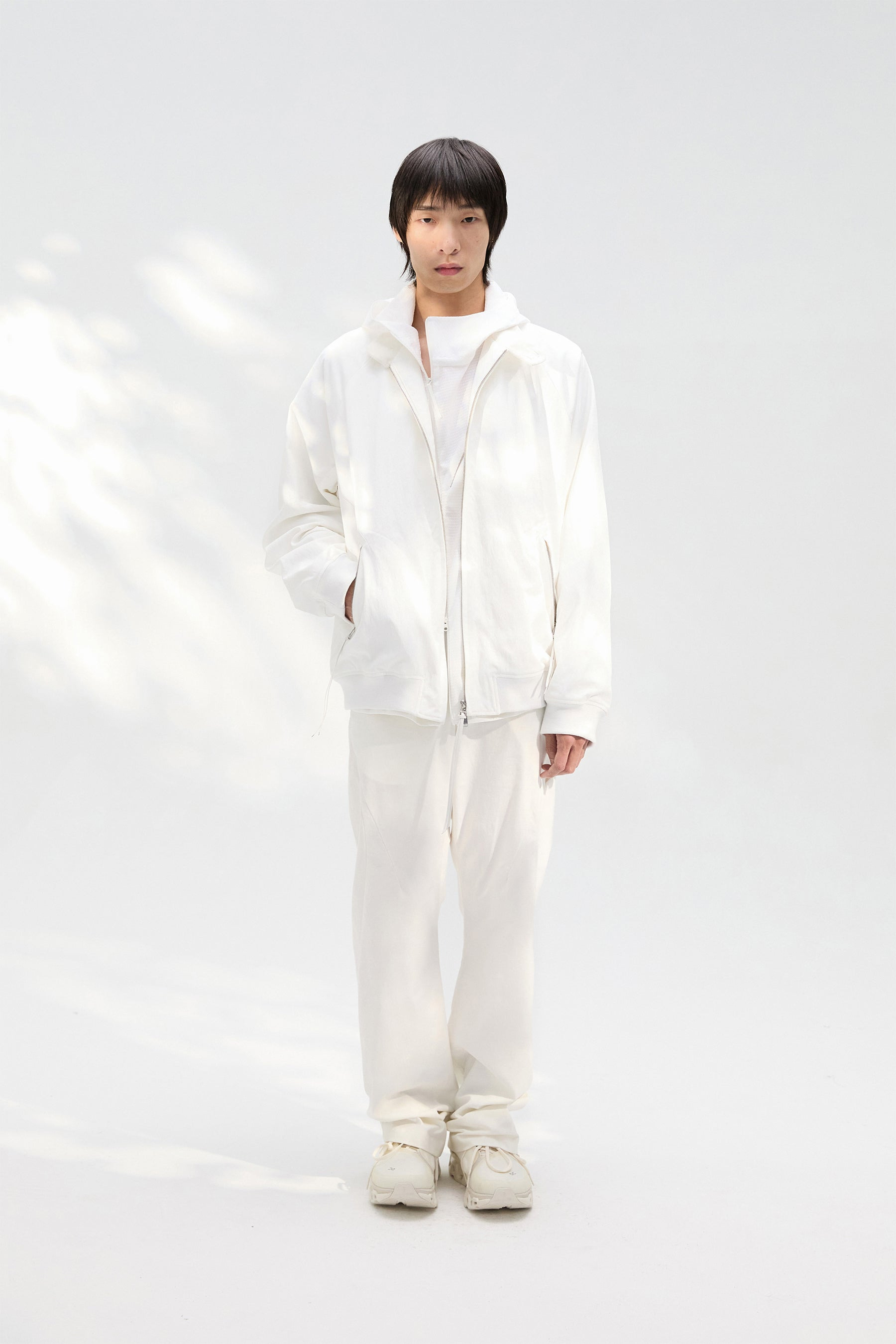 8.0 TECHNICAL JACKET RIGHT (WHITE) - 2