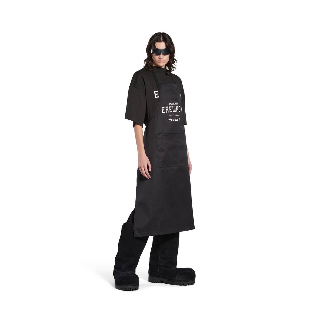 Erewhon® Los Angeles Apron in Black/white - 2