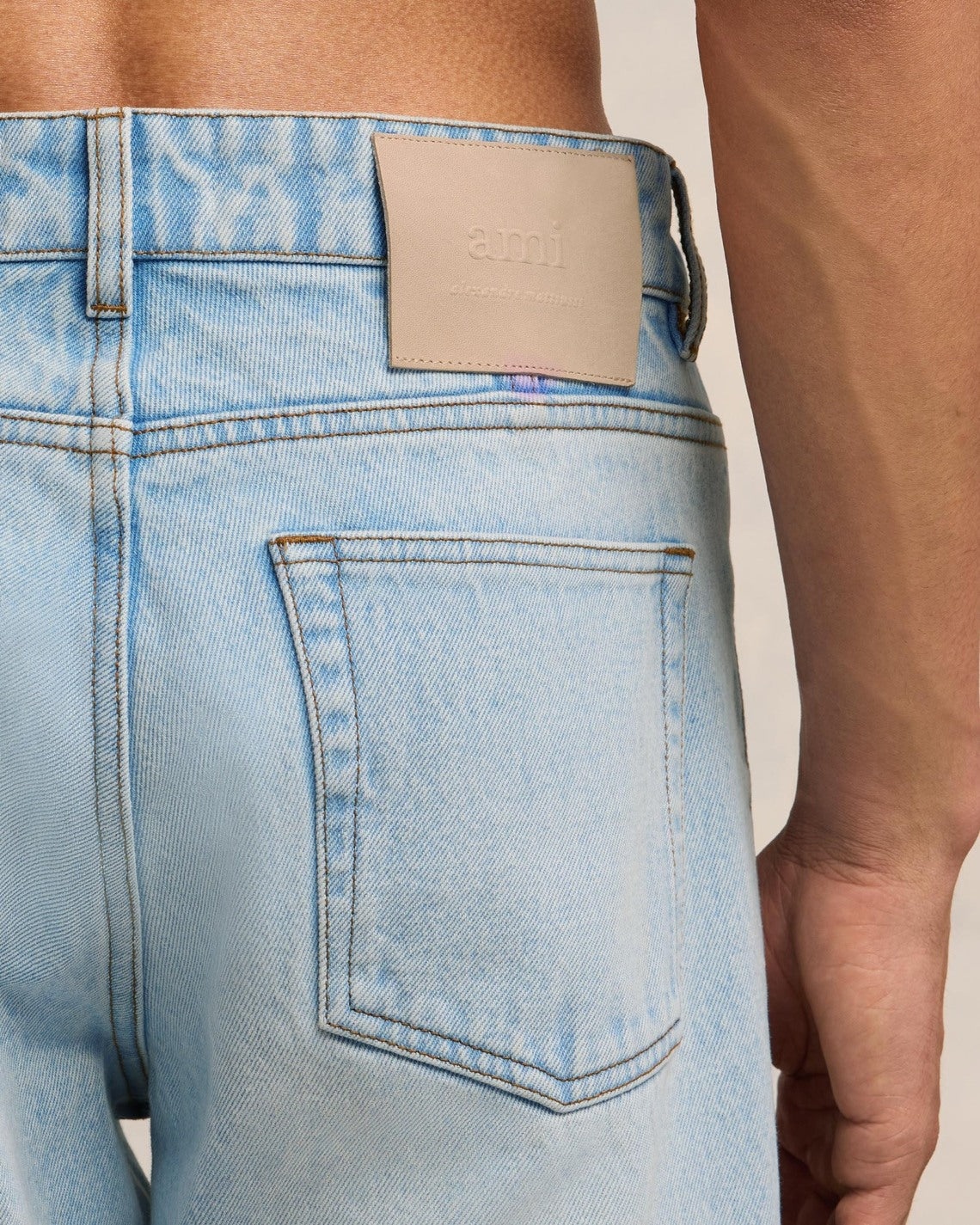 CLASSIC FIT JEANS - 5
