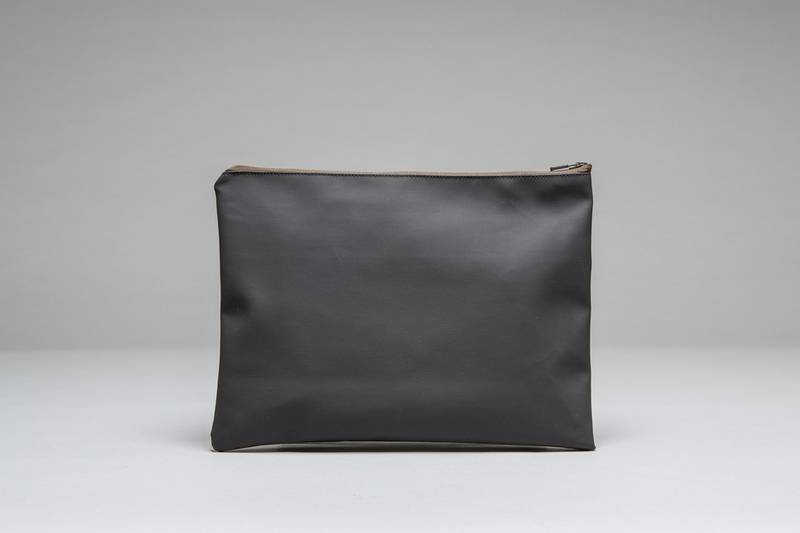 3A-E1-L Large Zippered Envelope Black 3