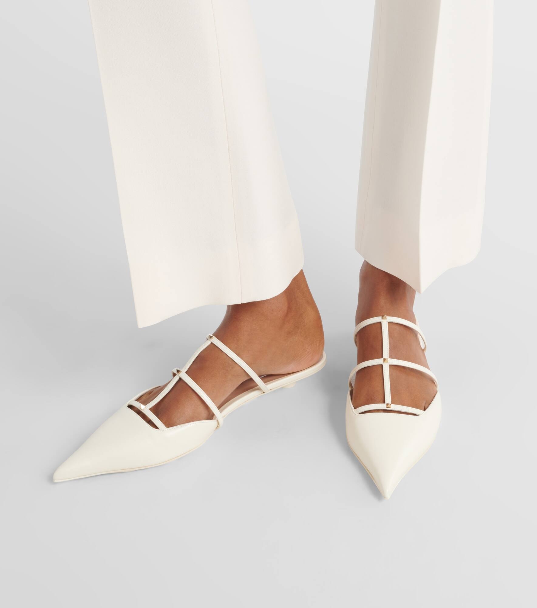 Rockstud Wispy 20 leather mules - 4