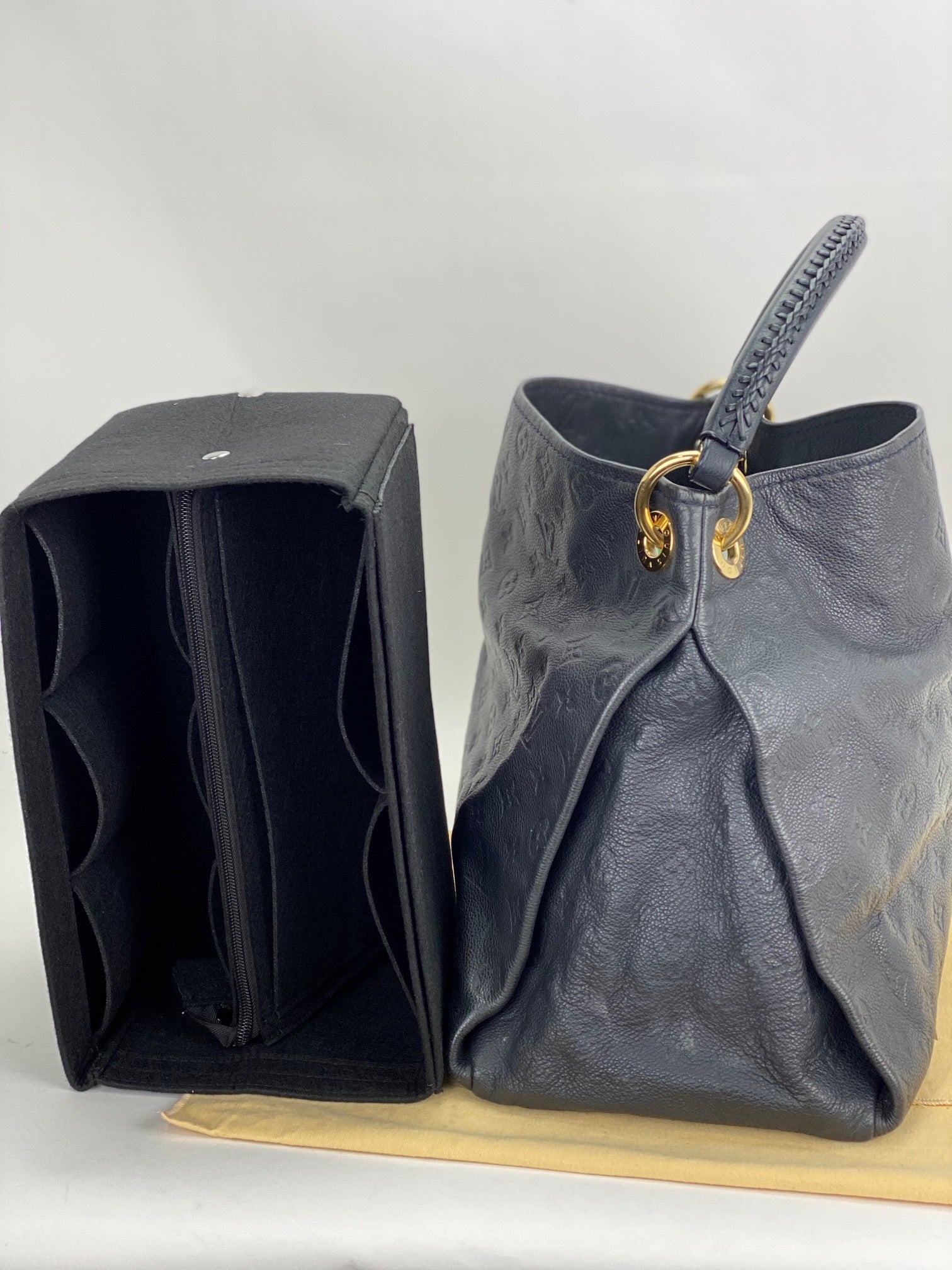 LOUIS VUITTON Artsy MM Monogram Empreinte Infini Blue Tote Hand Bag M93448 Pre owned - 4