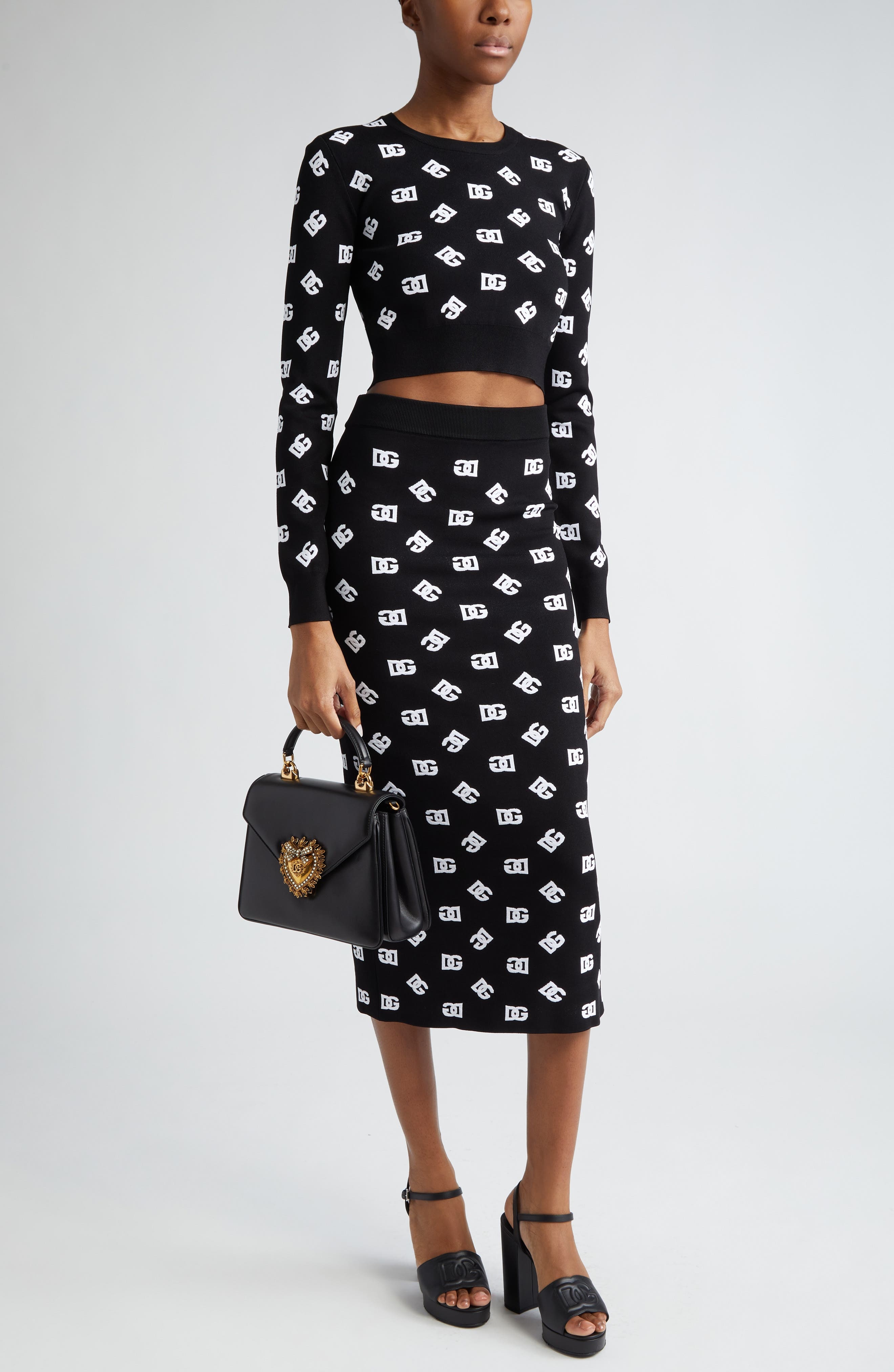 Dolce&Gabbana Logo Jacquard Crop Crewneck Sweater in N0004Nero/Bianco at Nordstrom - 2