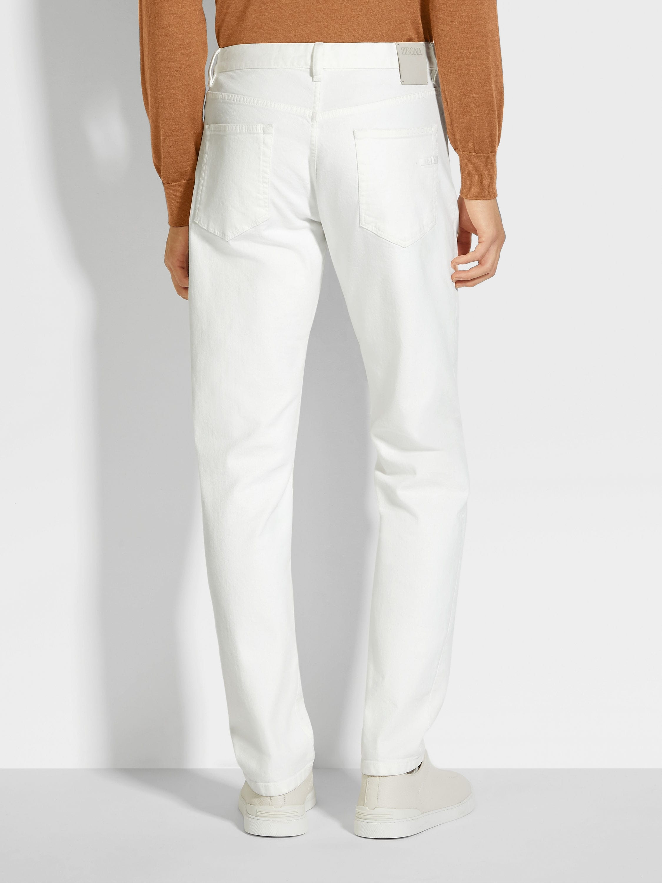 WHITE RINSE-WASHED STRETCH COTTON ROCCIA JEANS - 6