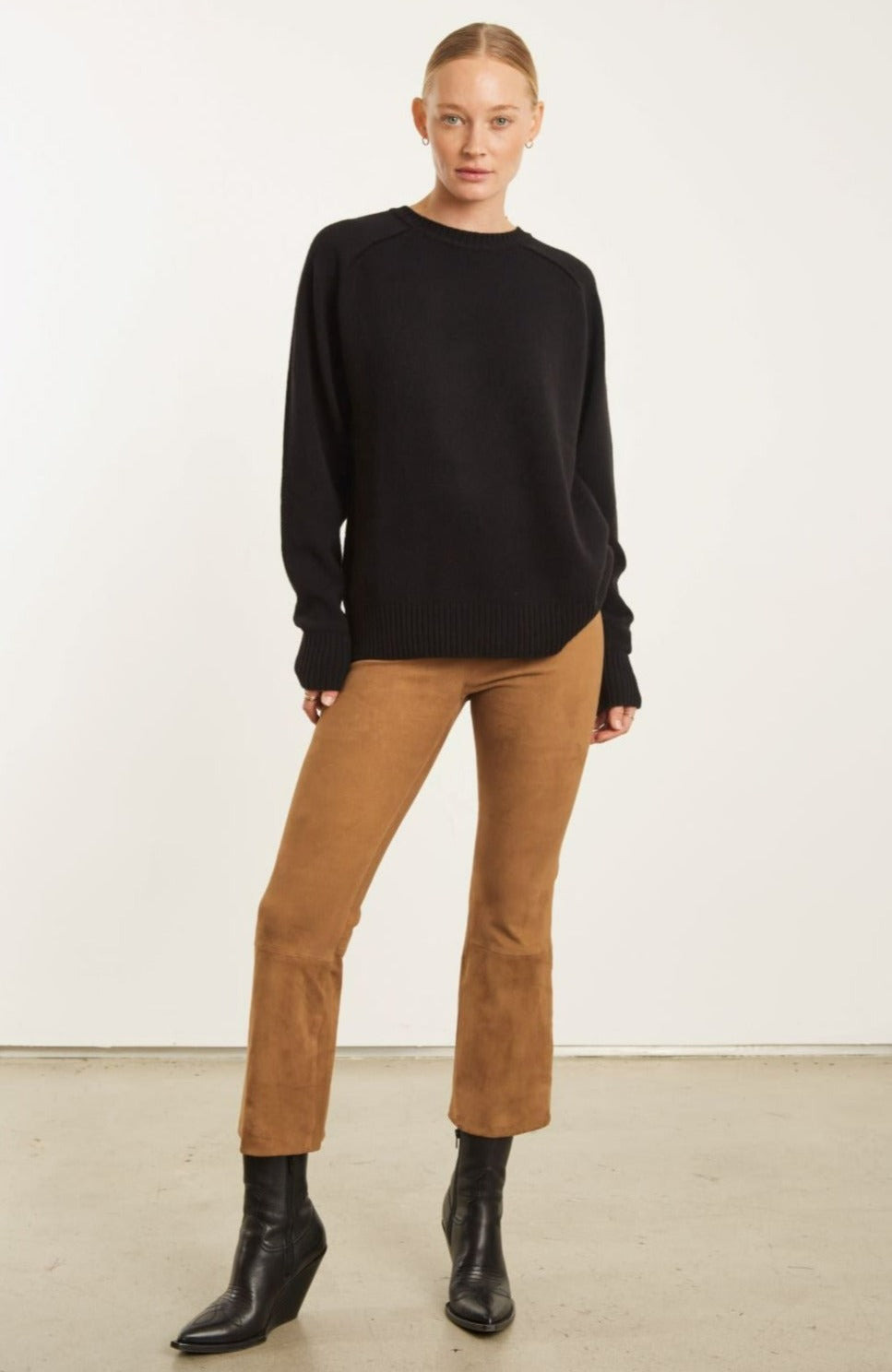 BLACK CASHMERE BOYFRIEND SWEATER - 5