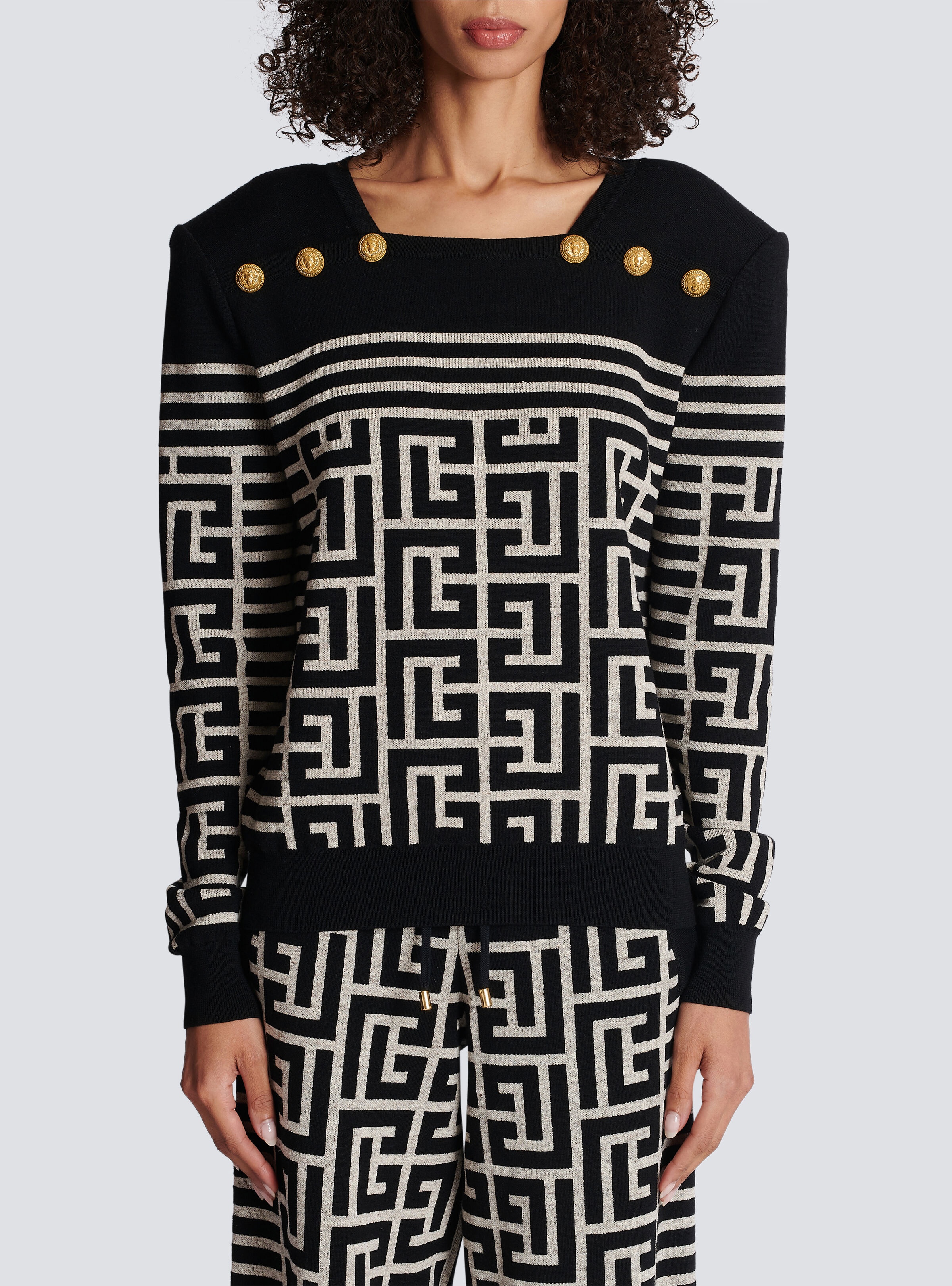 Monogrammed striped wool sweater - 5