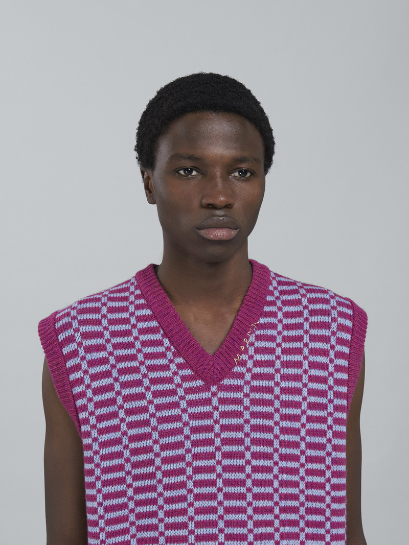 PINK SHETLAND WOOL V-NECK VEST 4