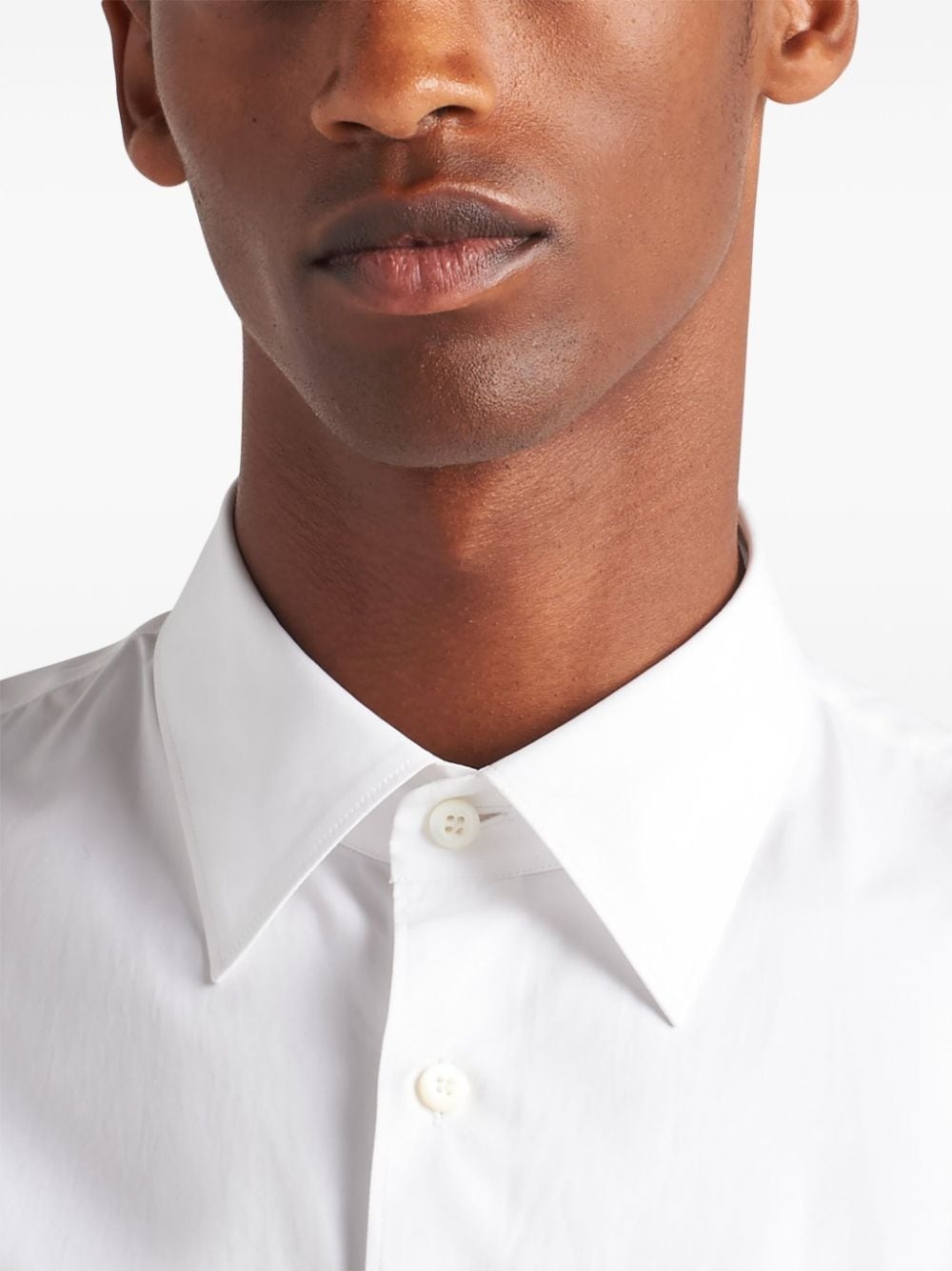 short-sleeve triangle-logo cotton shirt - 5