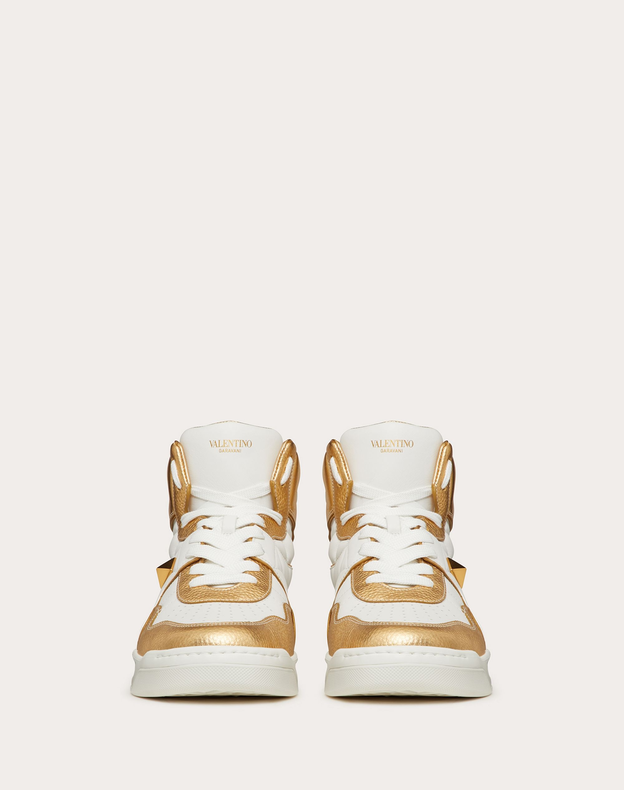 ONE STUD Mid-Top Nappa Sneaker with metallic details - 4