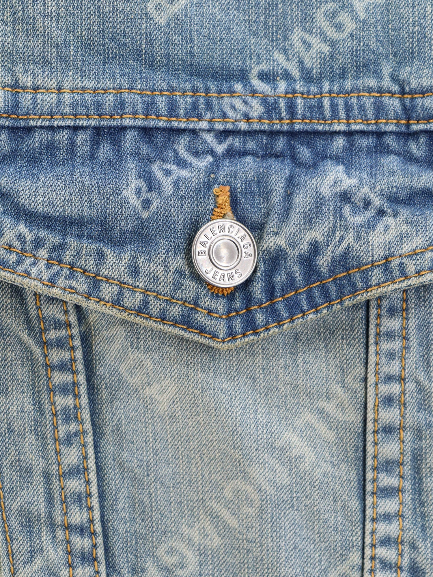 Bal Diagonal Denim Jacket With All-Over Logo - 3
