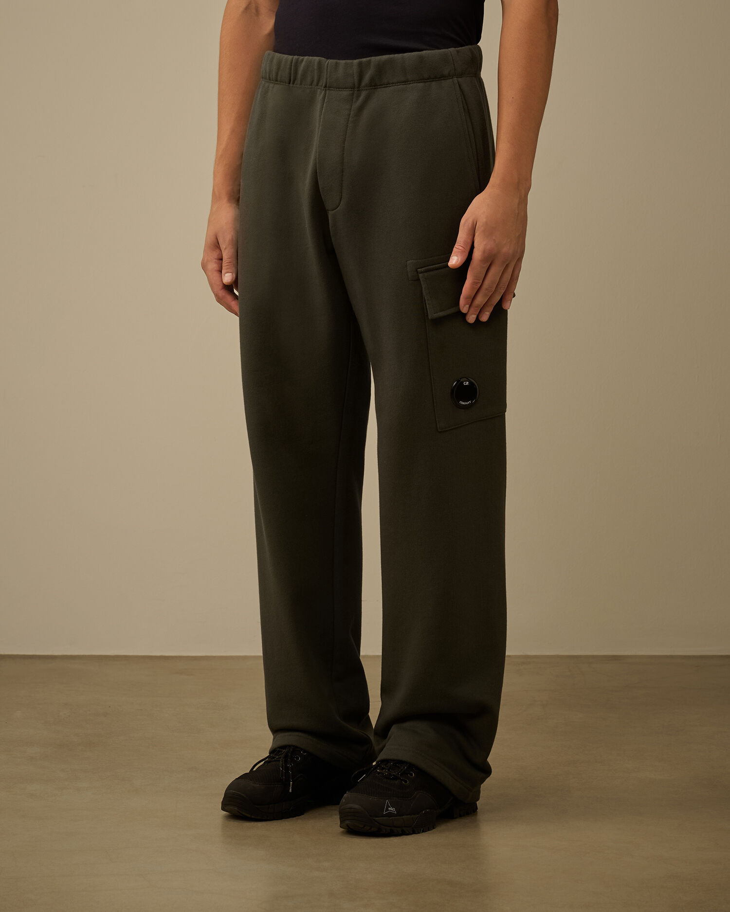 Diagonal Raised Fleece Cargo Lens Sweatpants - 3