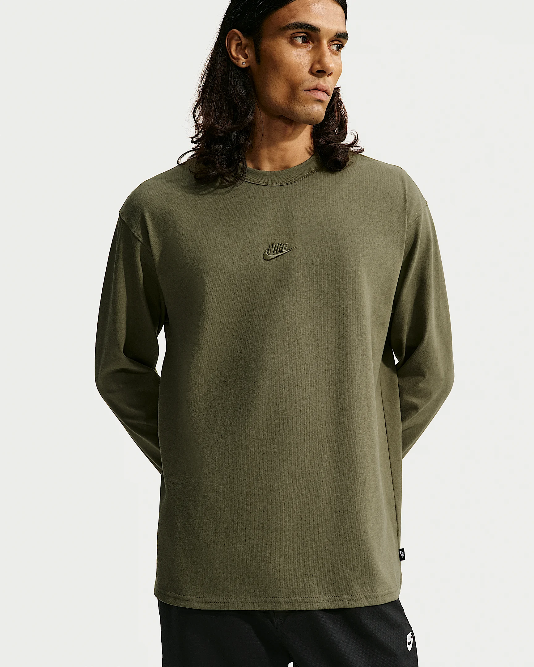 Nike Sportswear Premium Essentials Men's Long-Sleeve T-Shirt - 1