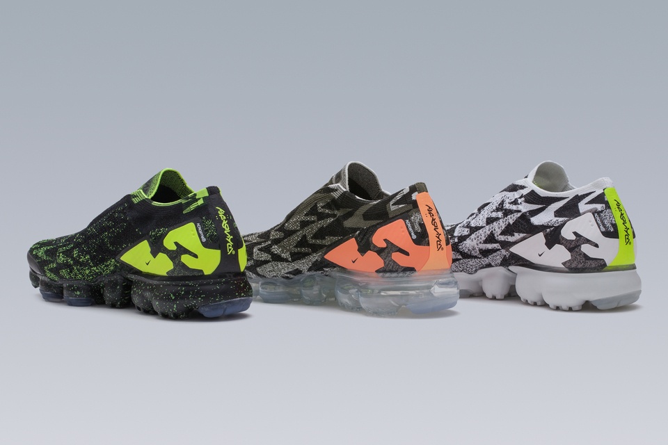 AVM-102 Nike® Air VaporMax Flyknit Moc 2  / Acronym® Sail/Dark Stucco/Cargo Khaki - 21