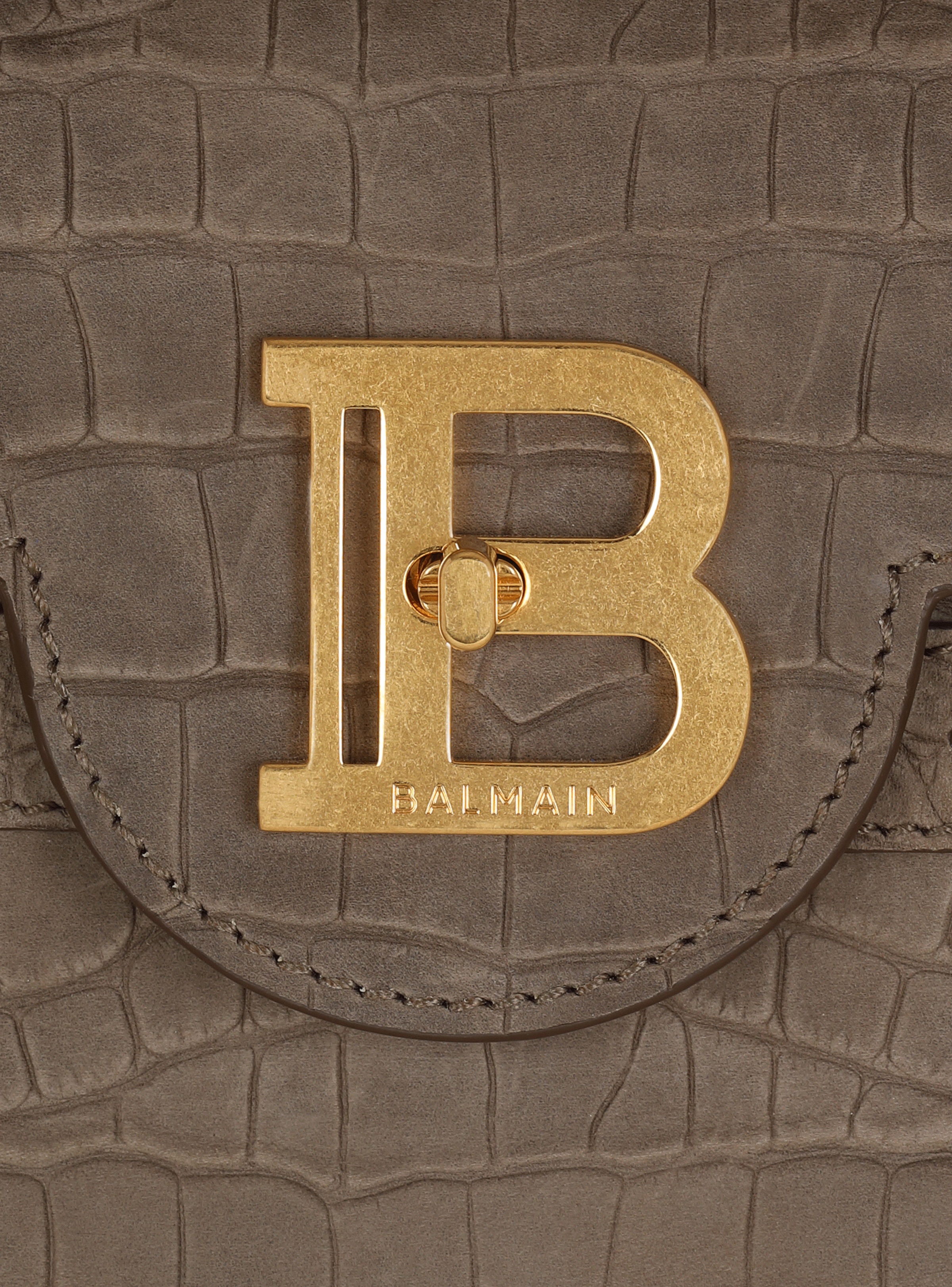 B-Buzz 23 bag in crocodile-embossed leather - 7